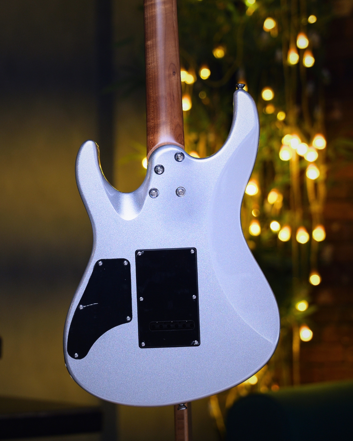 SQOE SEIB500 Sparkling Silver HH Super Strat series