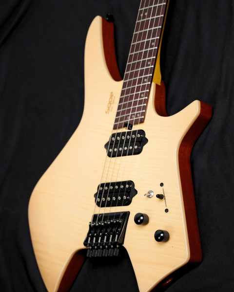 Mahogany Body With A Flame Maple Top - SQOE SEWT998 Natural