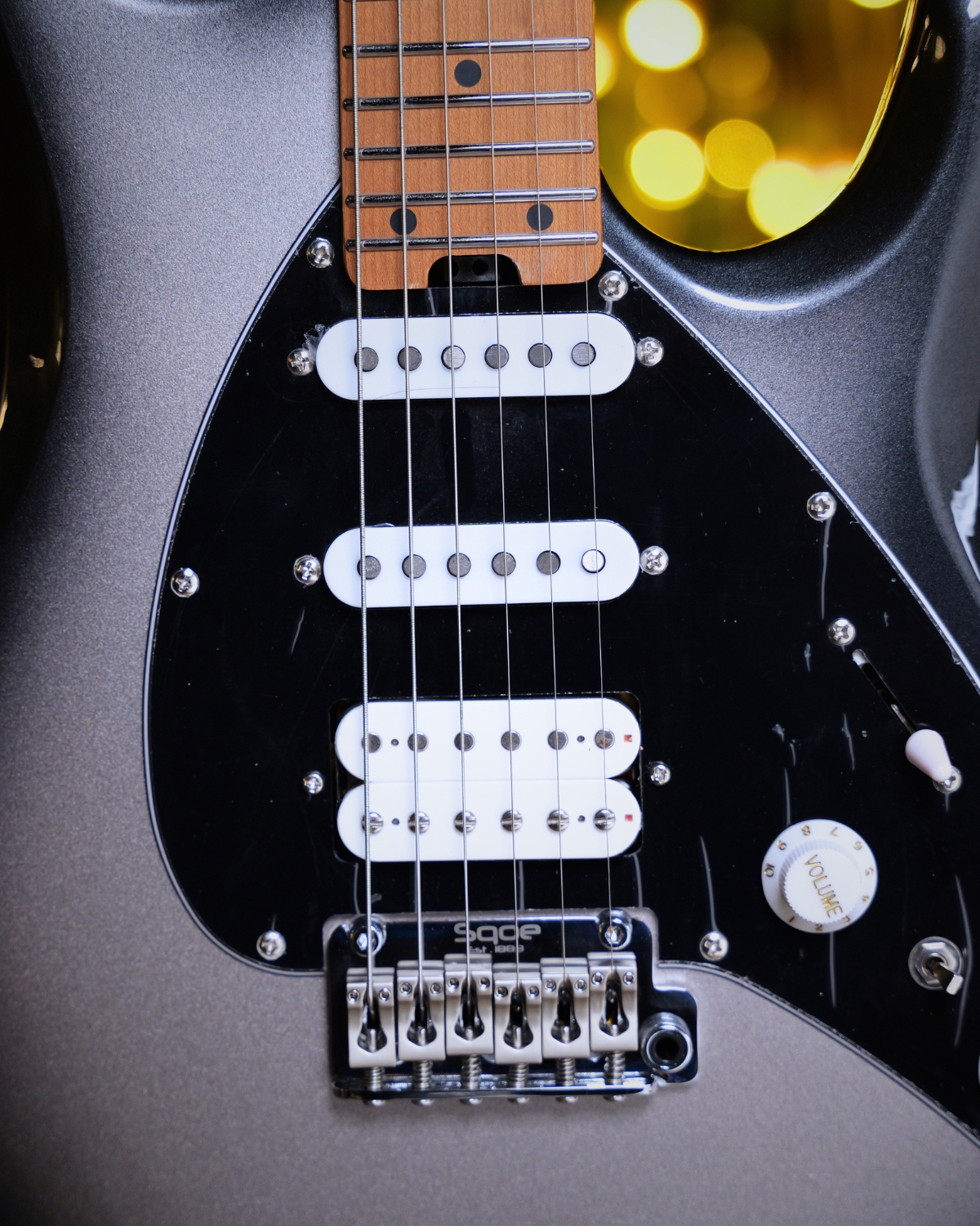 SQOE SEMS200 MWA Metallic Silverburst HSS Alnico 5 Electric Guitar