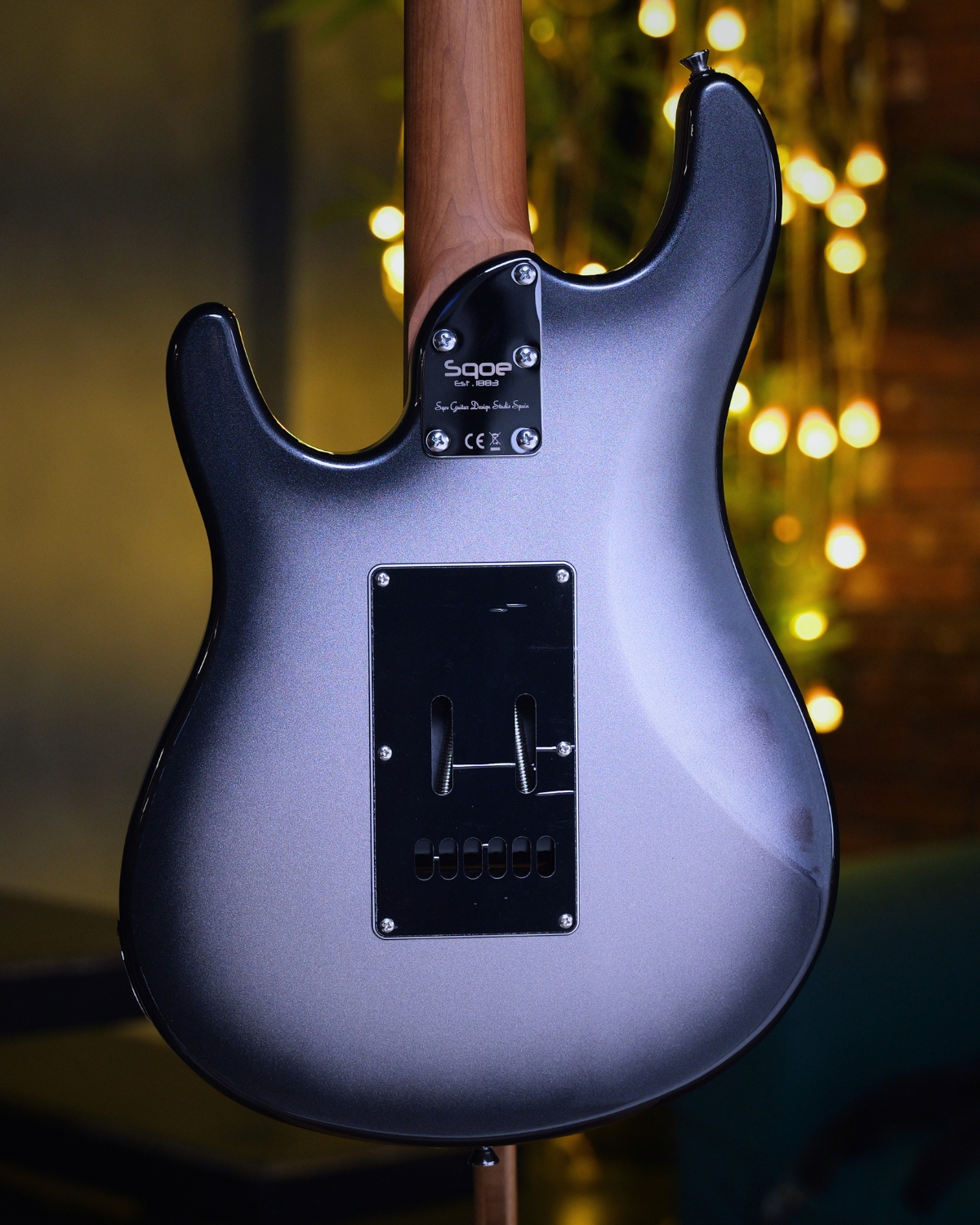 SQOE SEMS200 MWA Metallic Silverburst HSS Alnico 5 Electric Guitar