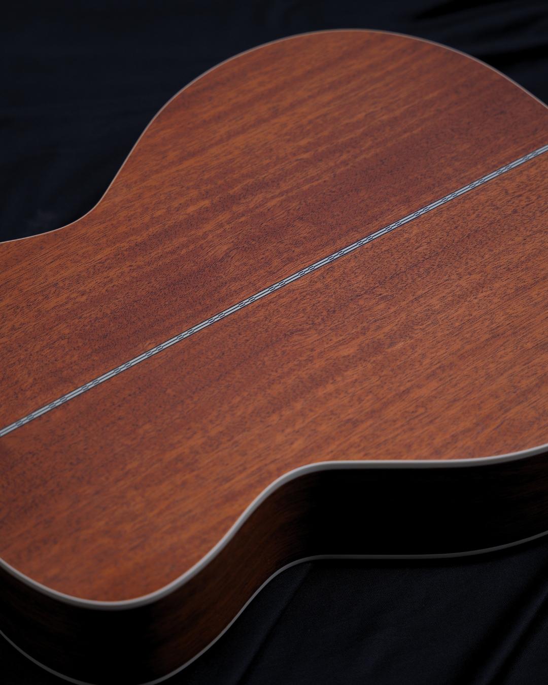 SQOE OM40B Solid Spruce Top OM Acoustic Guitar Vintage Yellow - back of body close-up