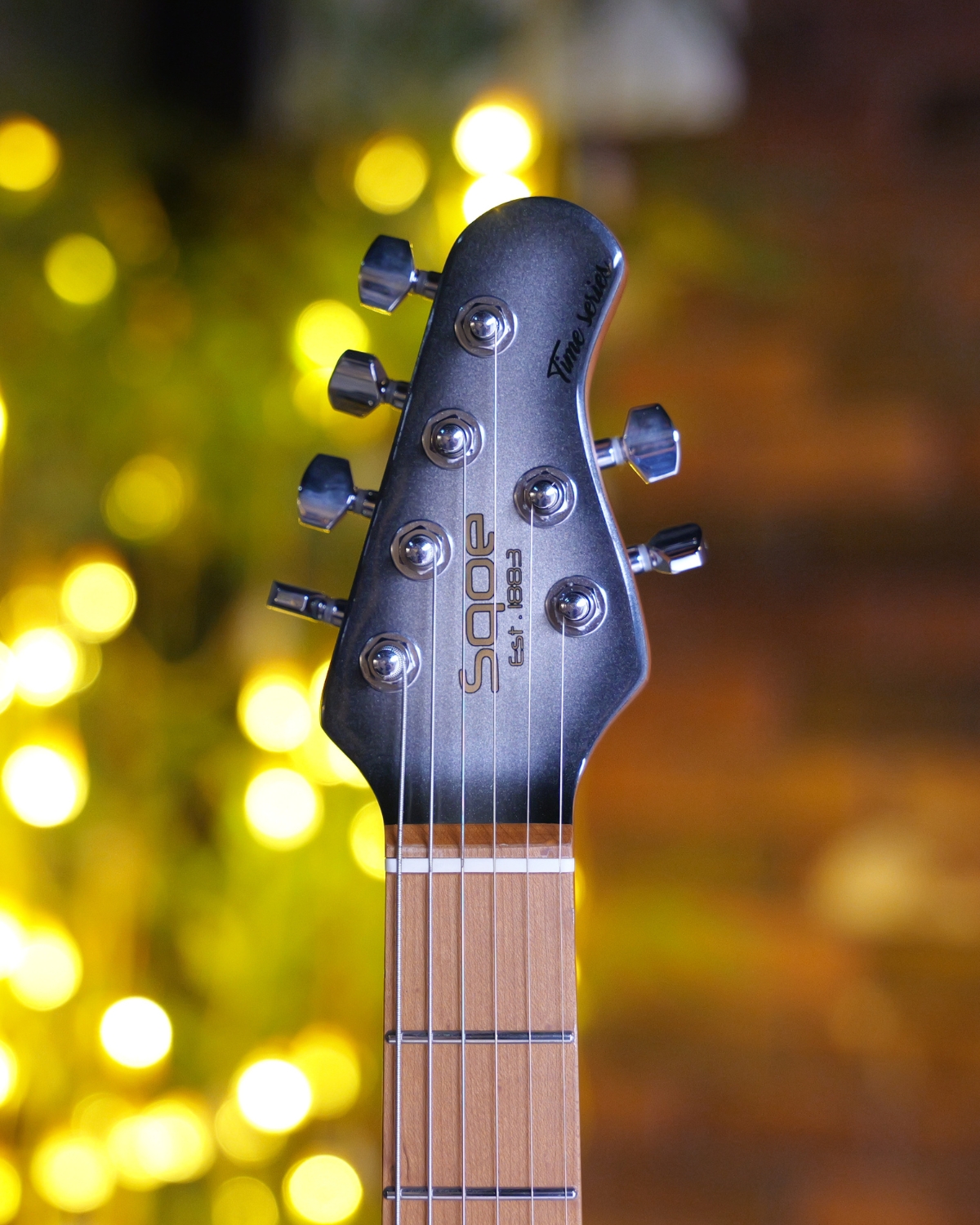 SQOE SEMS200 MWA Metallic Silverburst HSS Alnico 5 Electric Guitar