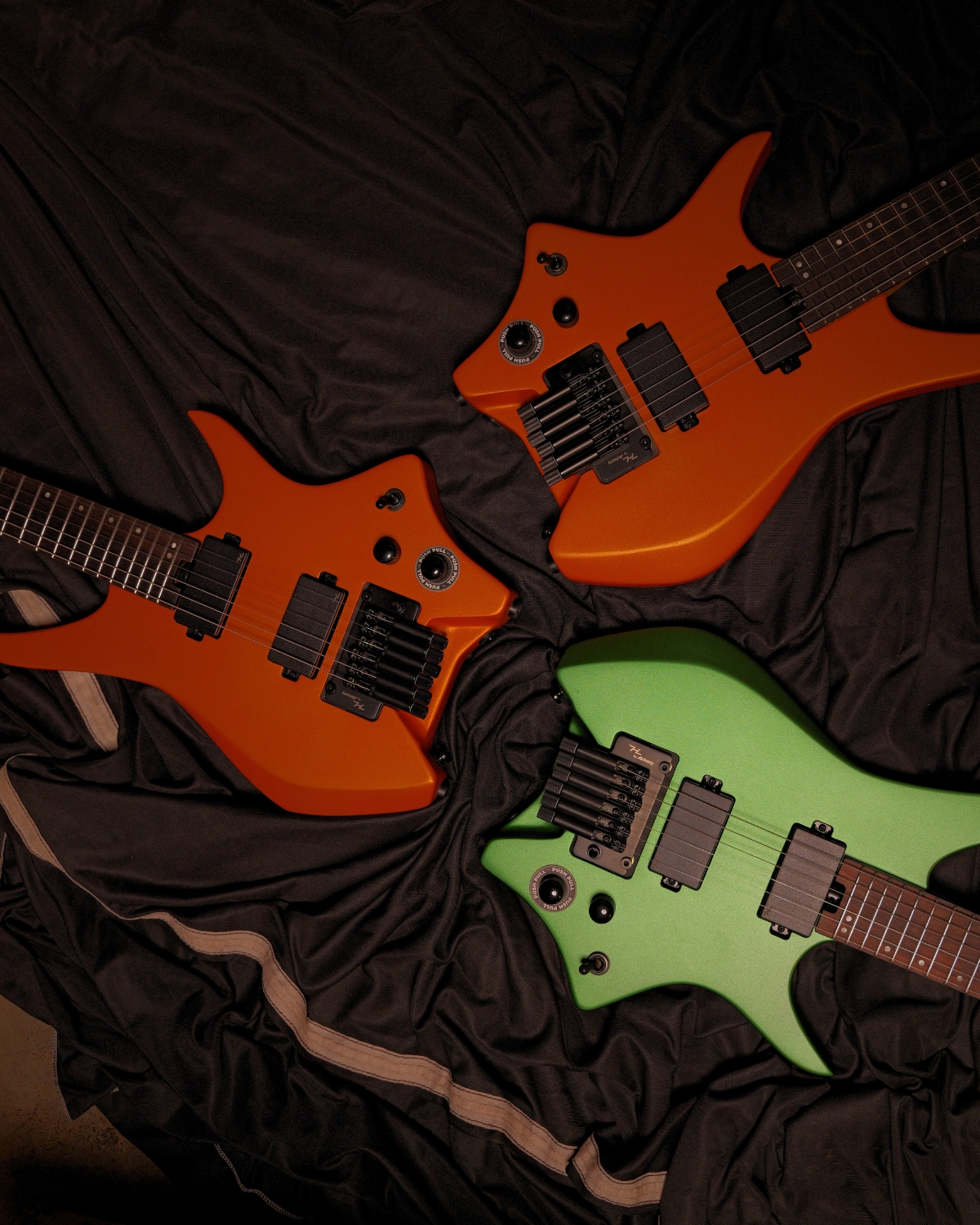 HEX N500S Headless Guitar Metallic Emerald Green Active Pickups Stainless Frets