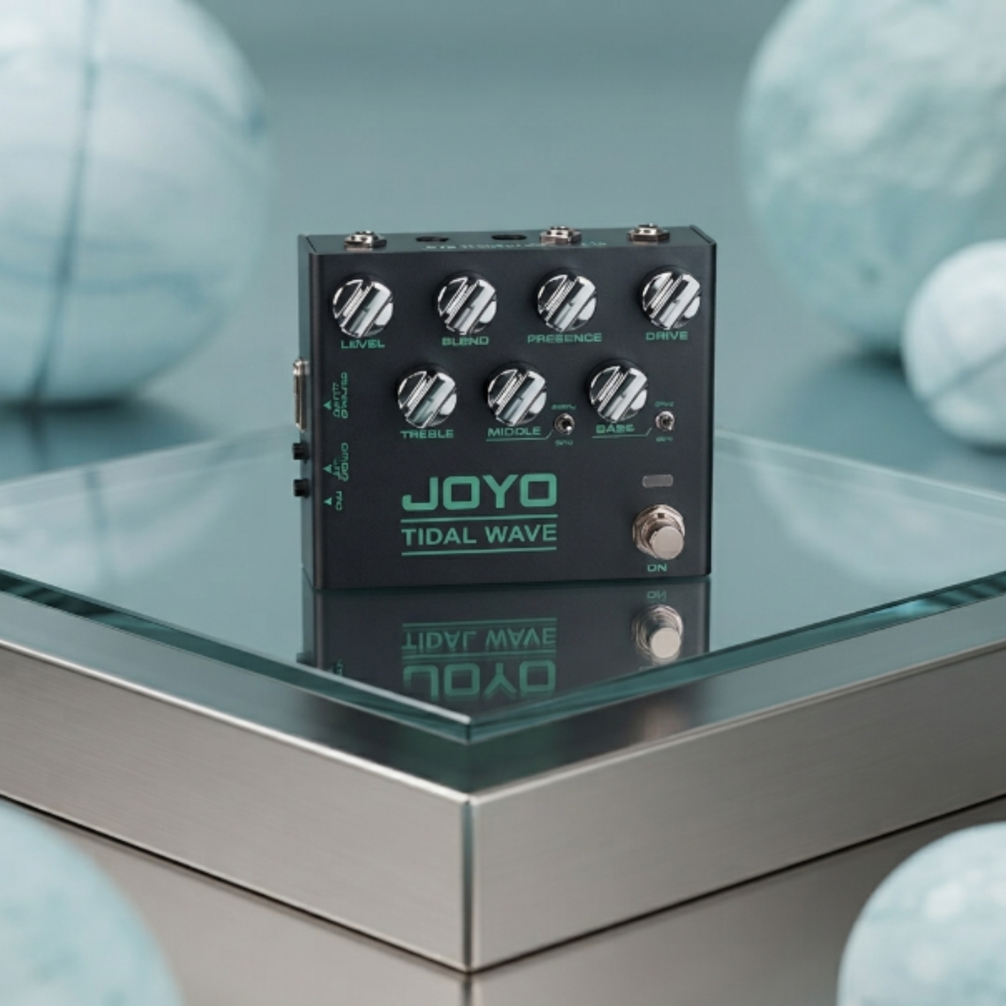 Joyo R-30 Tidal Wave Bass Preamp Pedal