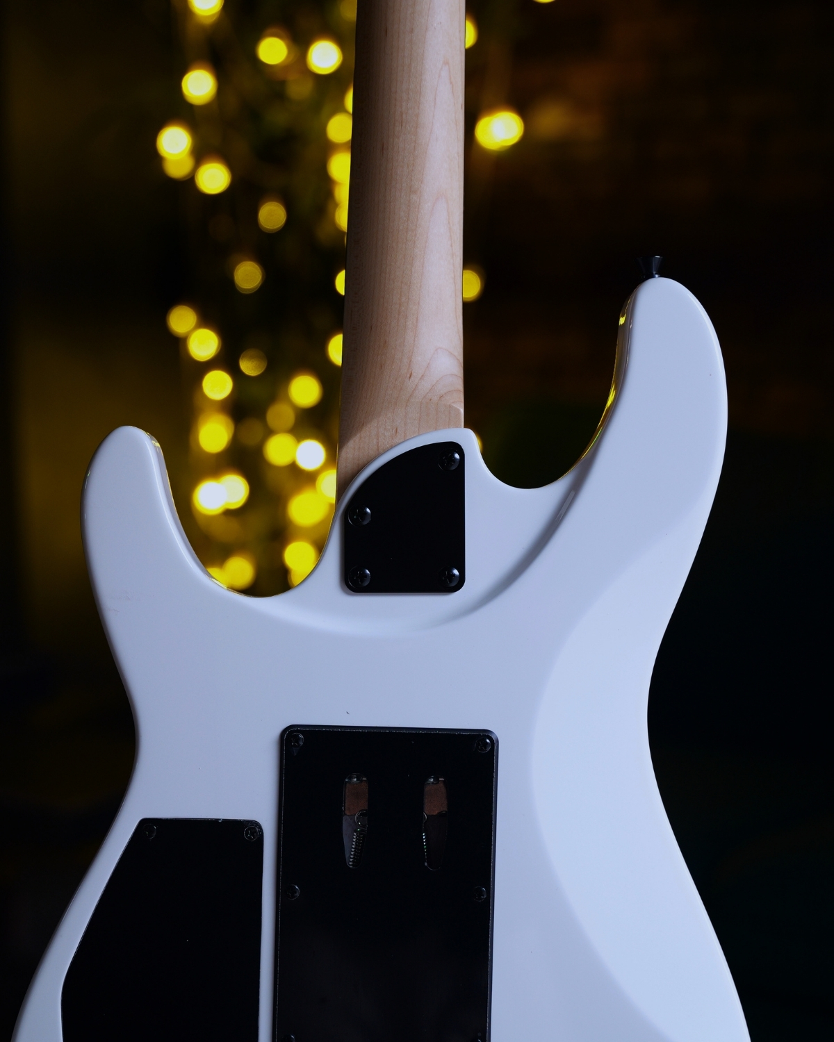 SQOE SEFR700 Ice sand white metallic HH Floyd Rose Electric Guitar  Alnico Pickups  Coil Split