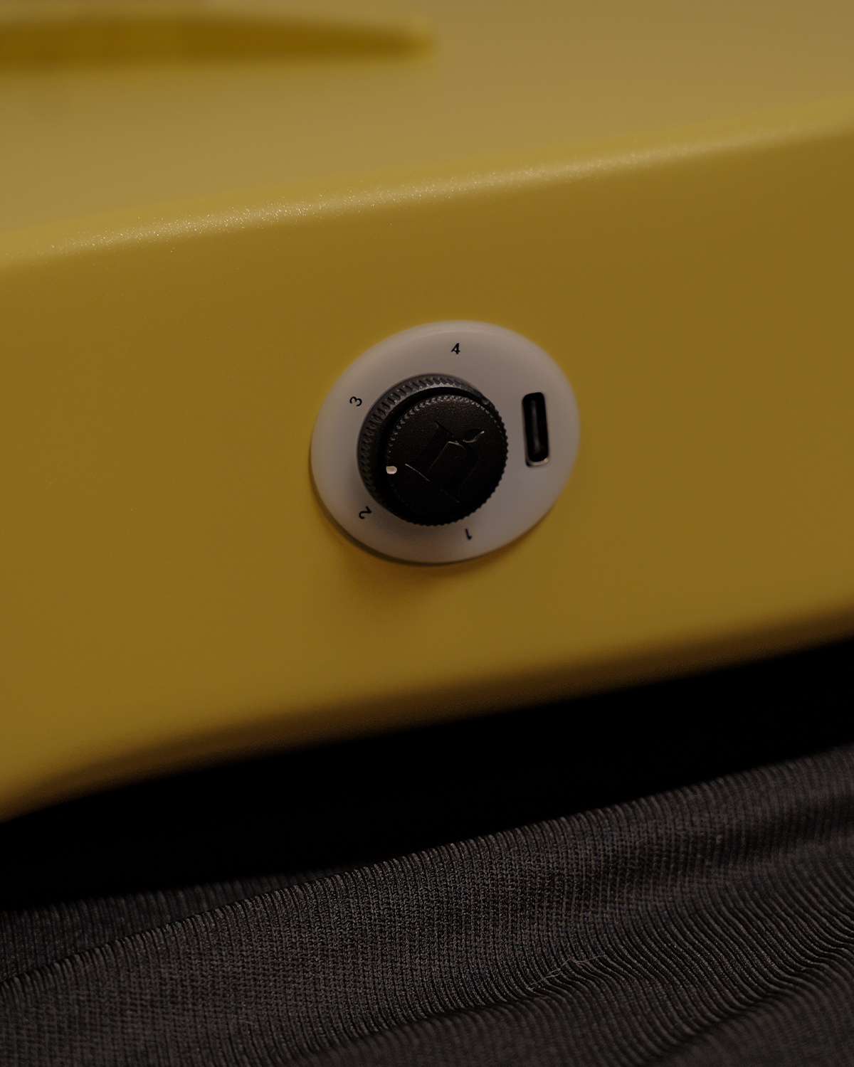 Natasha Cosmos NSX Carbon Fibre Classical Guitar with Smart Pickup glaze gold