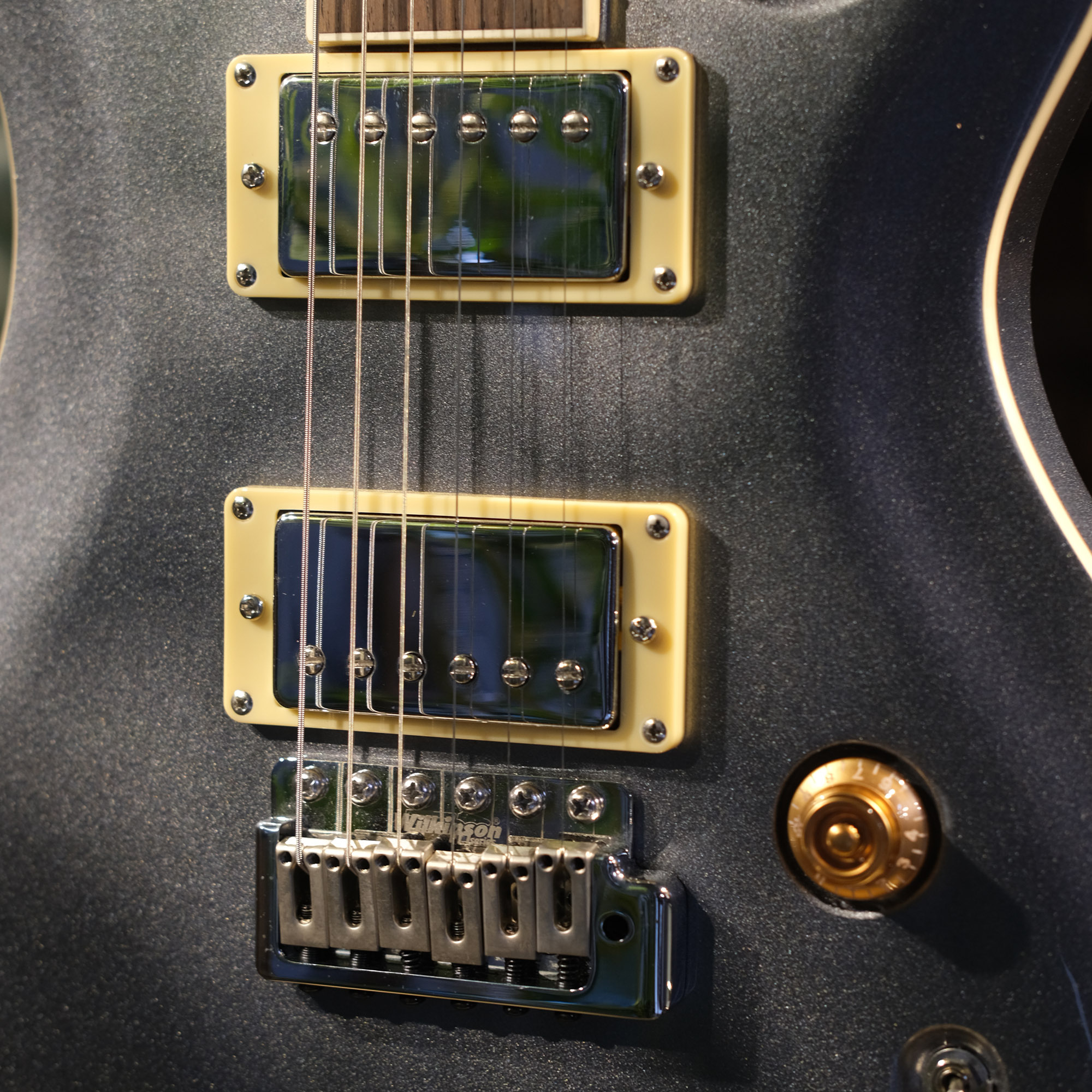 SQOE SE200 SHINY SILVER Electric Guitar Wilkinson Tremolo Mirror Gloss Finish