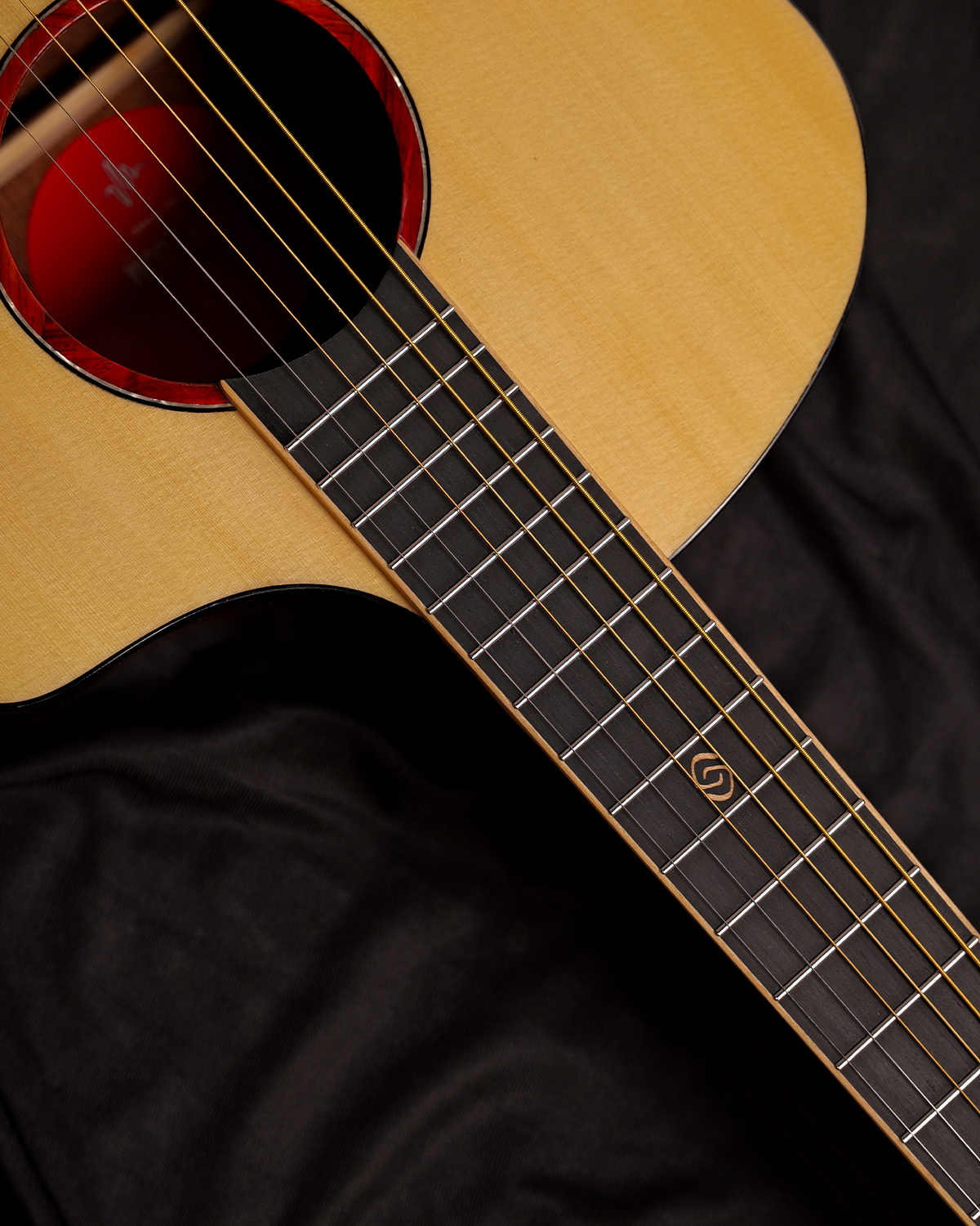 Strydom F240C auditorium acoustic guitar Natural gloss