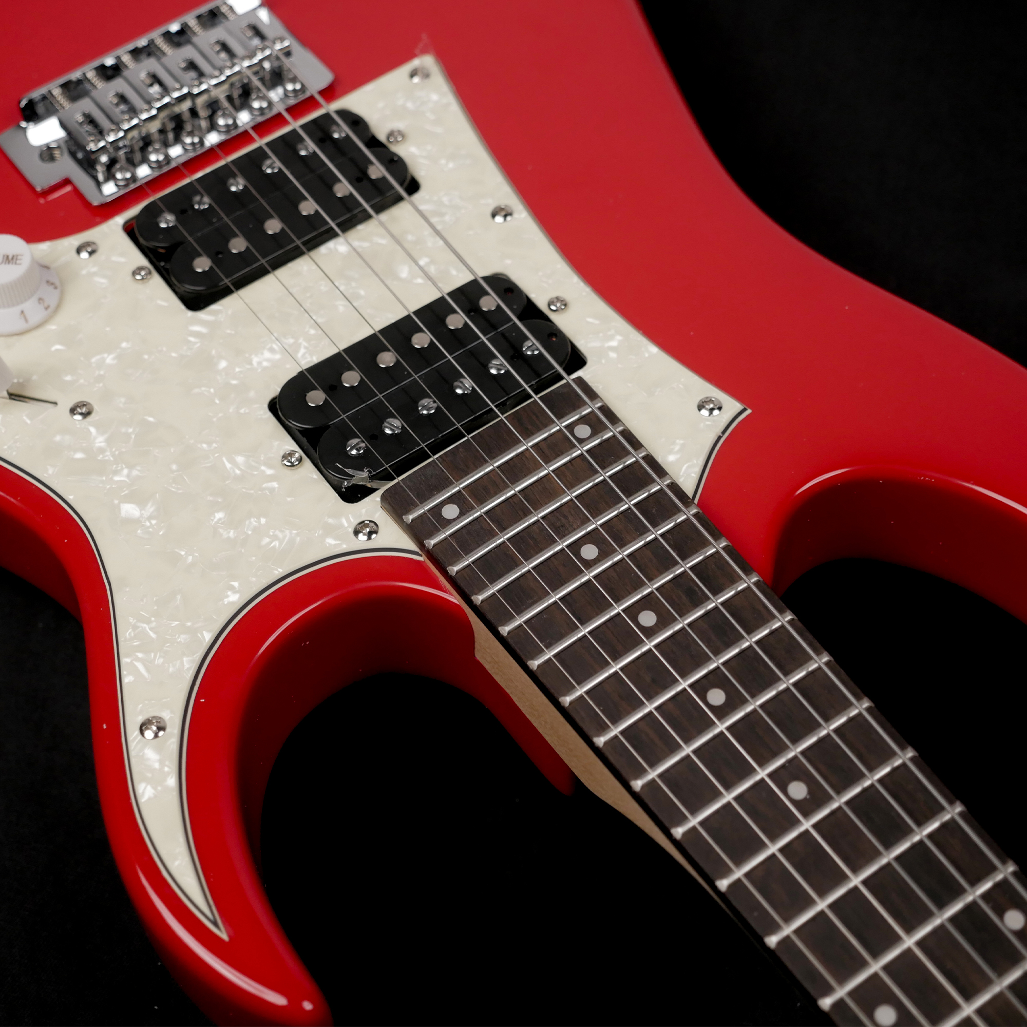 Strydom Magna ST10R - Mini Super stratway - available in black lime green and citrus blaze