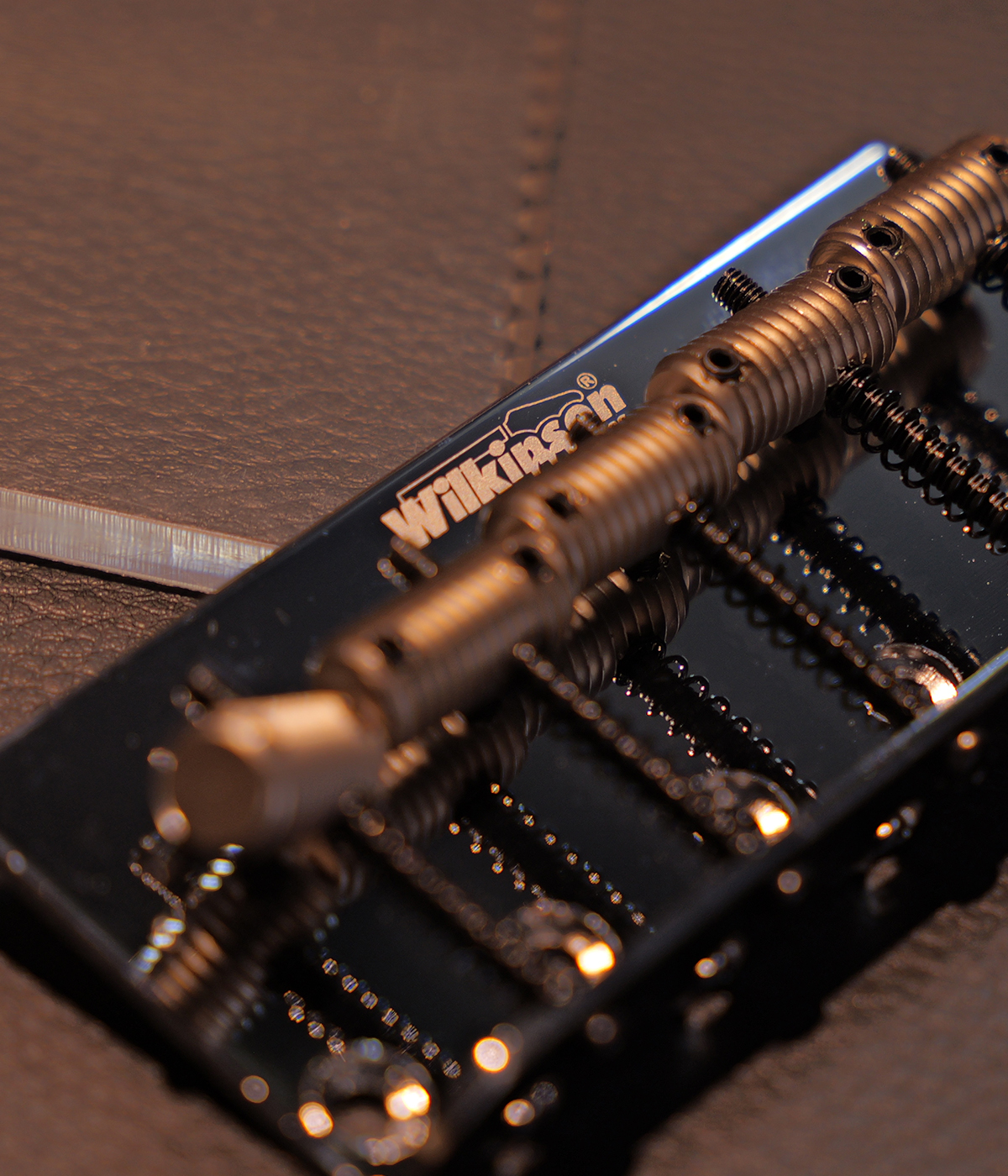 Wilkinson WOB51T-CR Vintage Bass Bridge Barrel Saddles