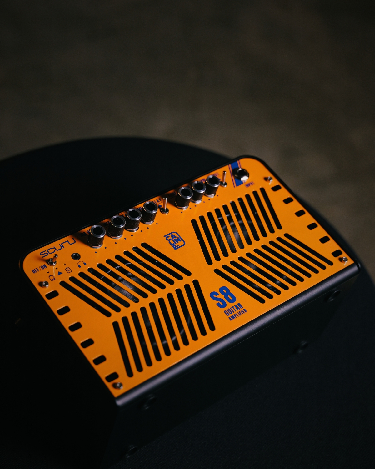 Caline Scuru S8G Portable Guitar Amplifier 20W with Bluetooth  Effects