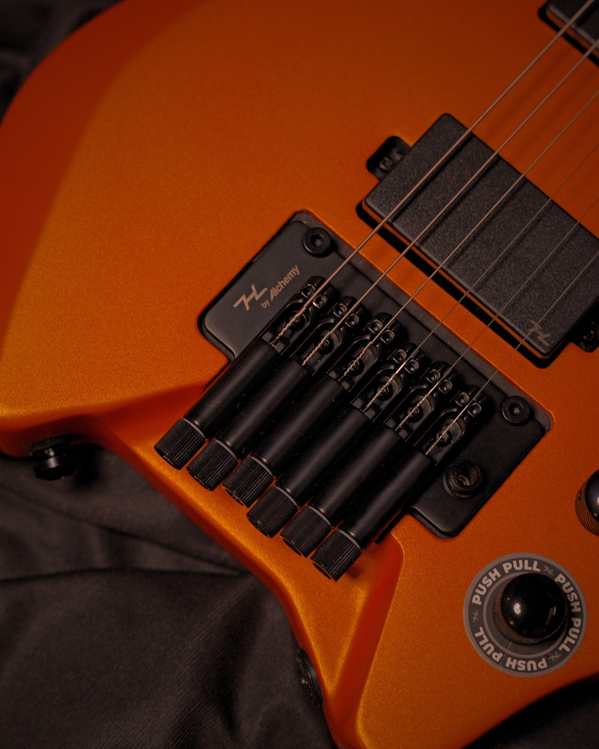 HEX N500S Headless Guitar Metallic coral orange Active Pickups Stainless Frets