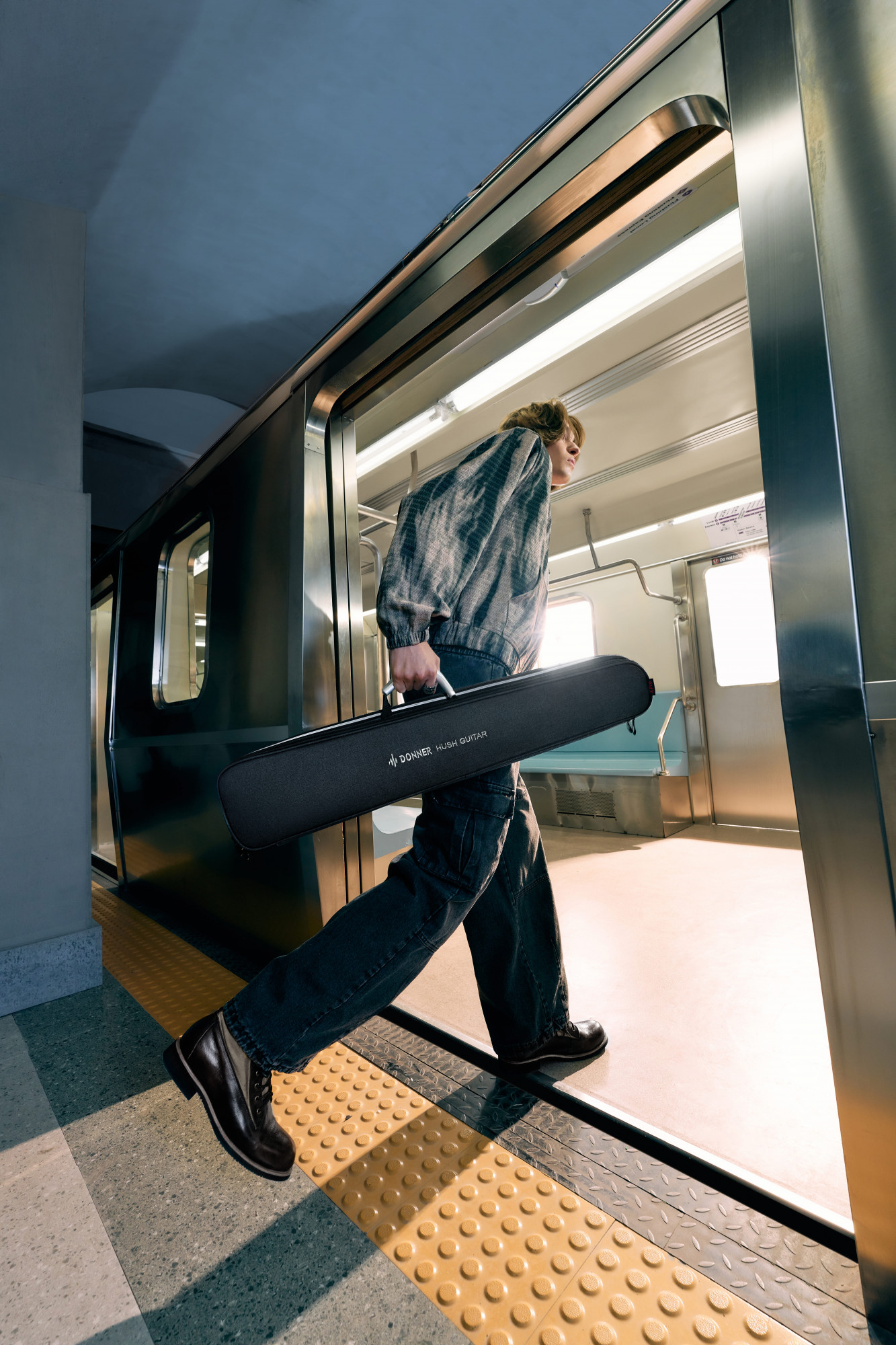 Donner HUSH X PRO Black Electric Guitar Kit - Smart Travel Guitar with Dozens of Preset Combinations 7 Tone Sim Options