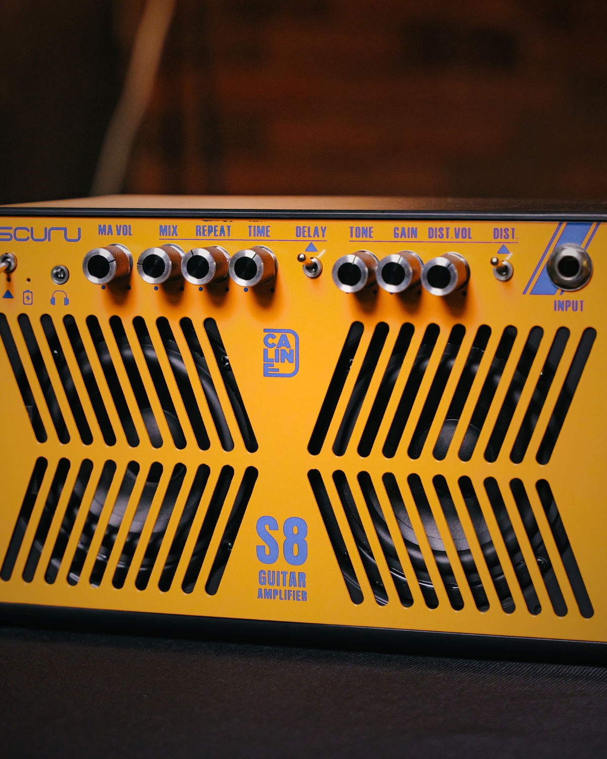 Caline Scuru S8G Portable Guitar Amplifier 20W with Bluetooth  Effects