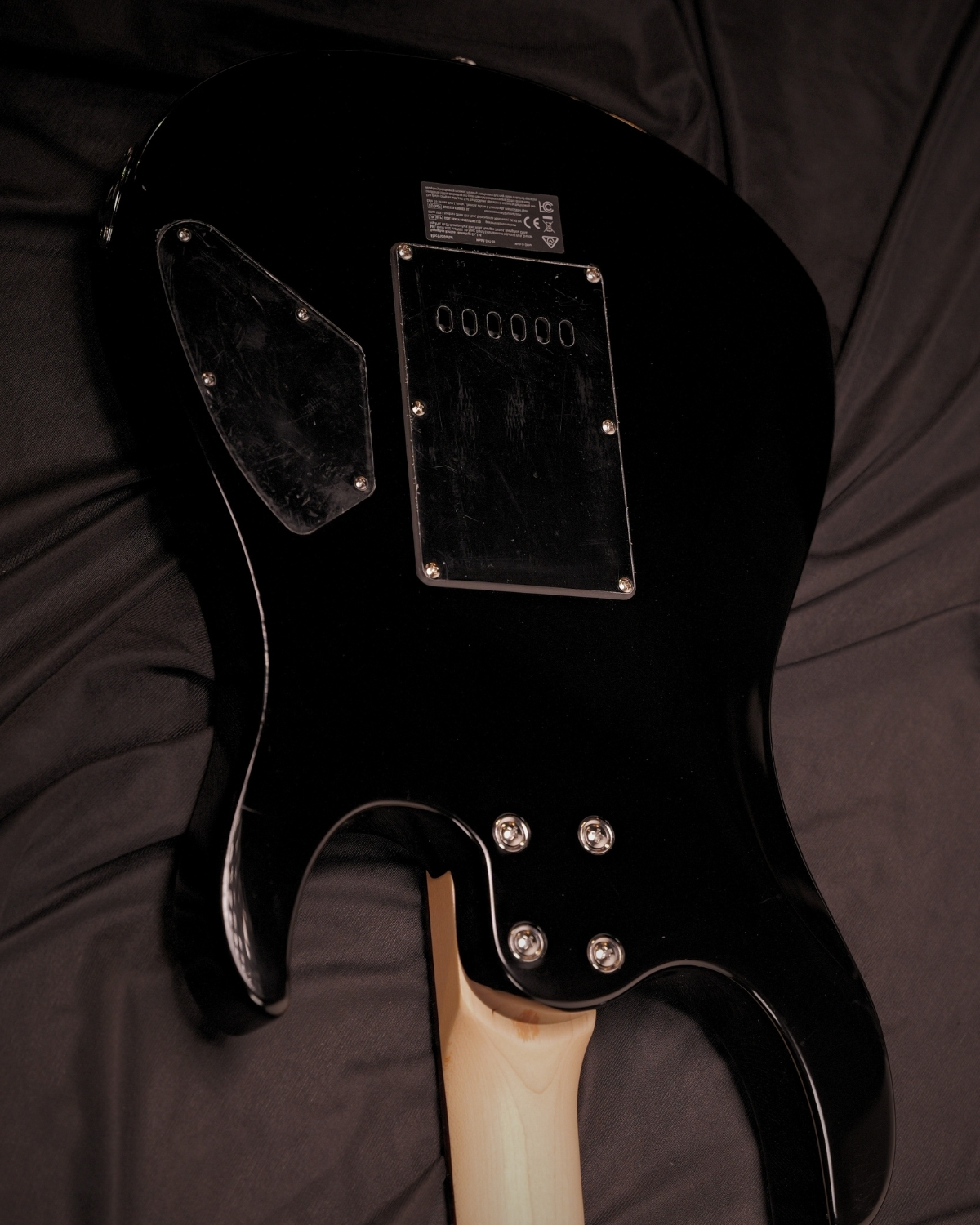 Donner DMT-66 39 Inch Full Size Electric Guitar for Beginner Starter Electric Guitar Kit with Bag Black