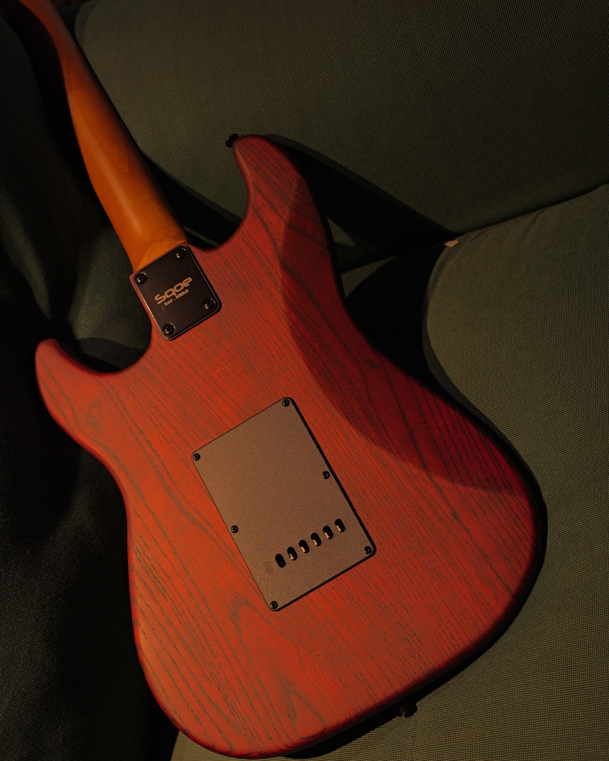 SQOE SEST650 HSS Ash series Retro red