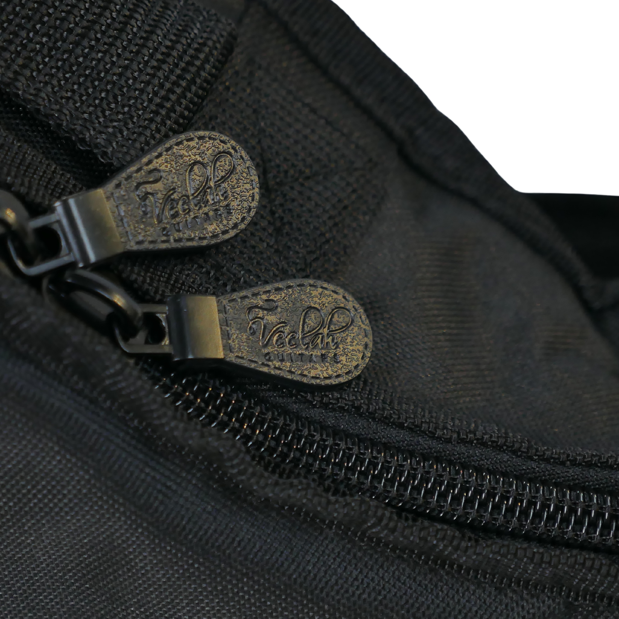 Veelah V7-BAS-GACE semi-acoustic guitar with Lr baggs and gigbag