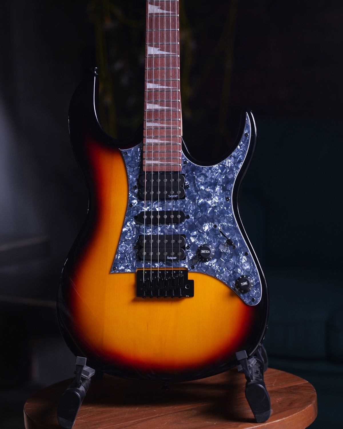 SQOE SEIB350 Sunburst Super Strat series
