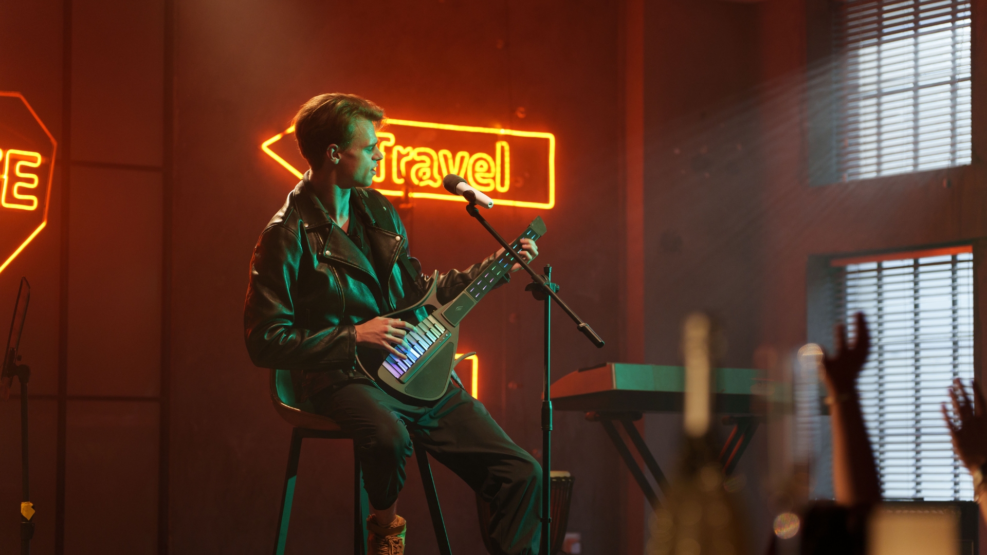 Enya CYBER-G Stringless Smart Guitar Foldable Travel Backing Guitar Built-in Drum Machine Bassline 20 instrument Sounds for One-Man Band App Interactive Chord Sheets For Adults TeensWhite