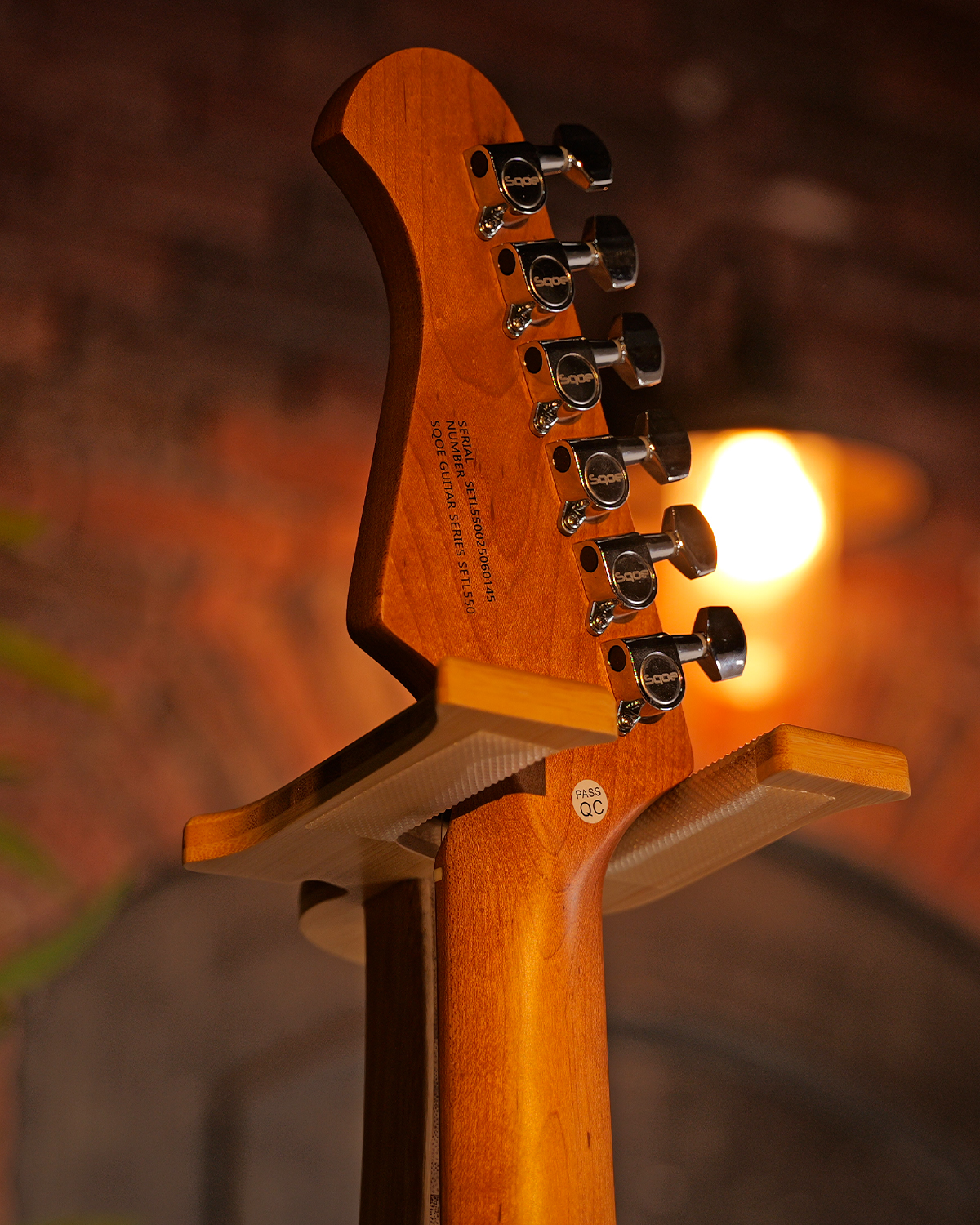 SQOE SETL550 Ivory Whisper White Tele-Style Guitar