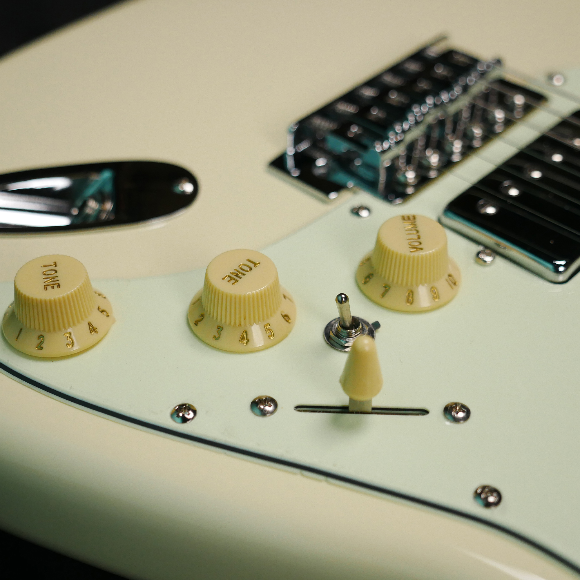 SQOE SEST600 HSS - Vintage white