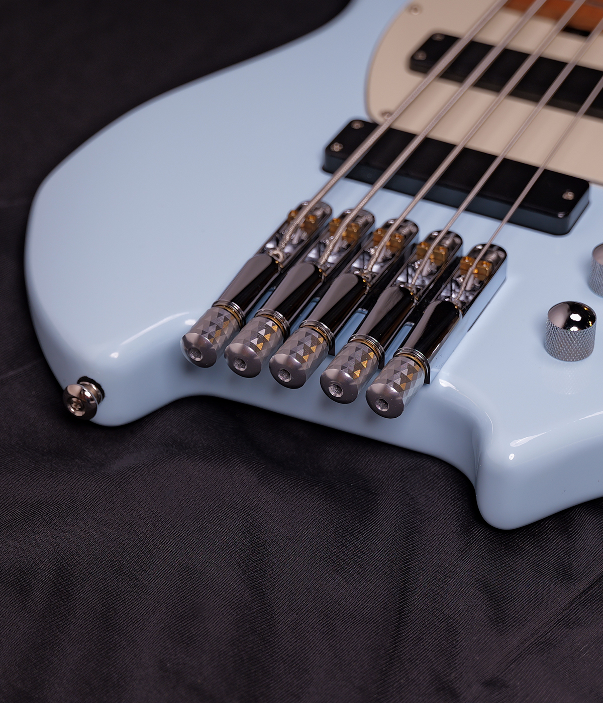 SQOE SBWT750 Sky blue 5-String Headless Bass