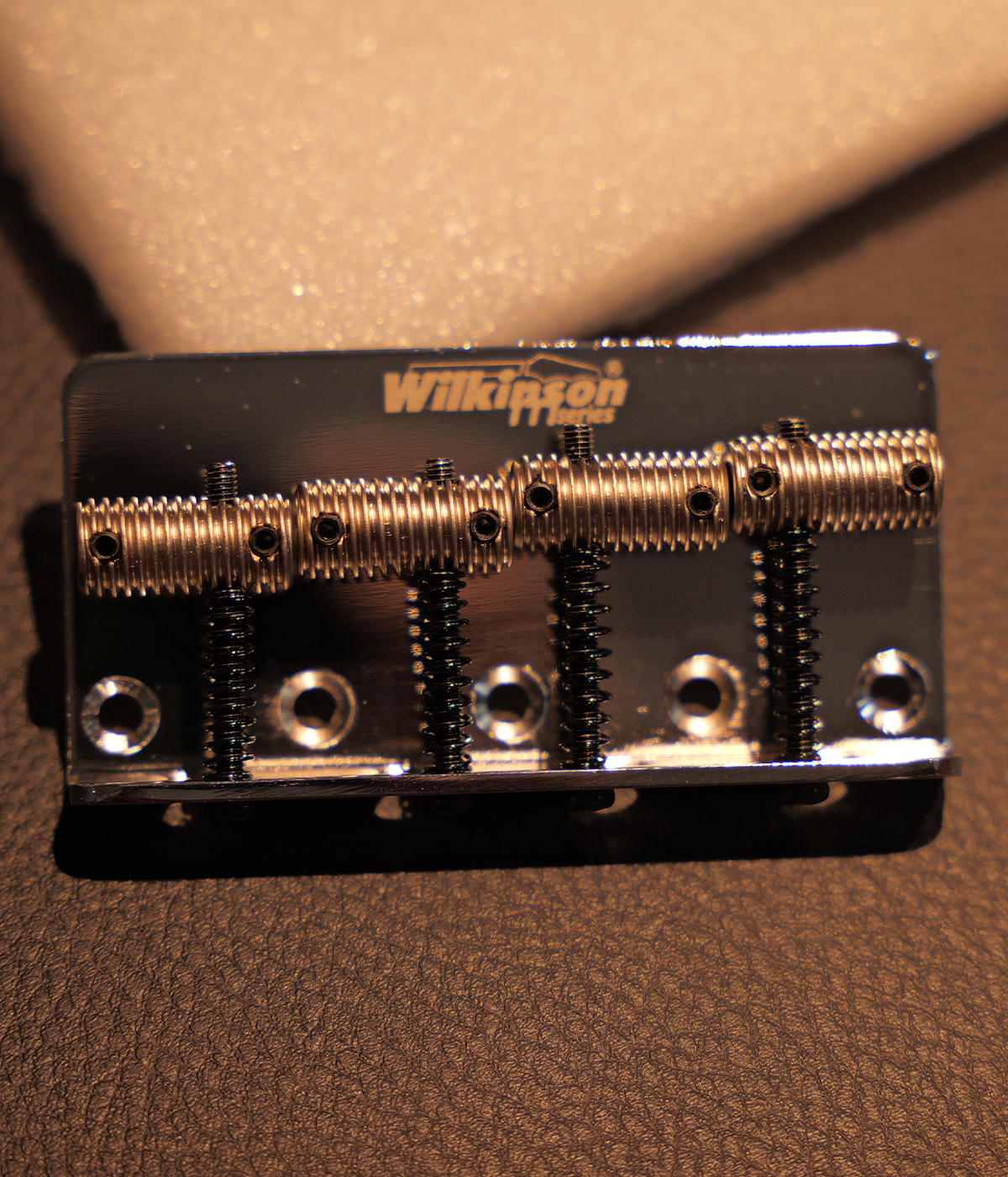 Wilkinson WOB41T-CR Bass Bridge Chrome 4-Saddle