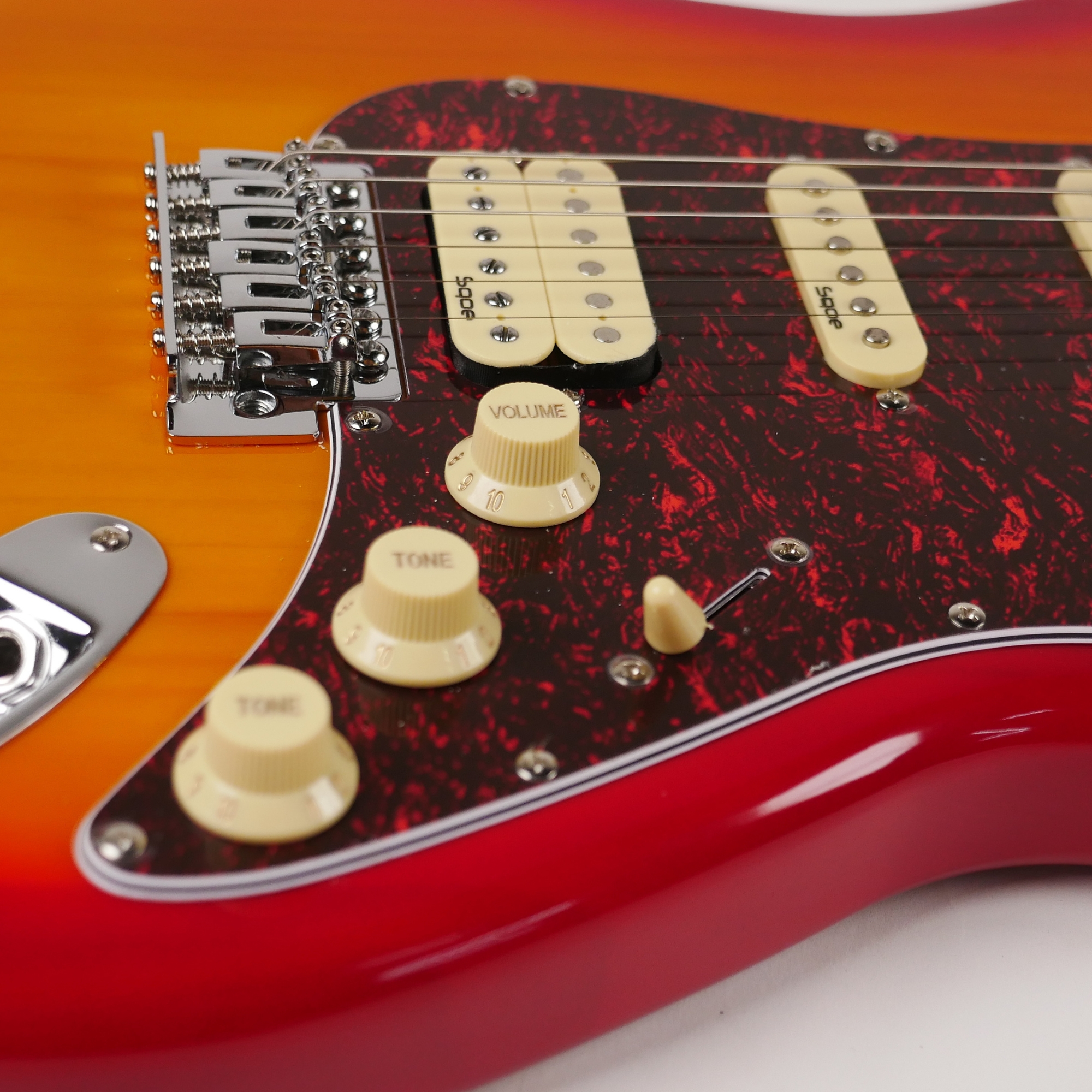 SQOE SEST250 - CHERRYBURST ELECTRIC GUITAR