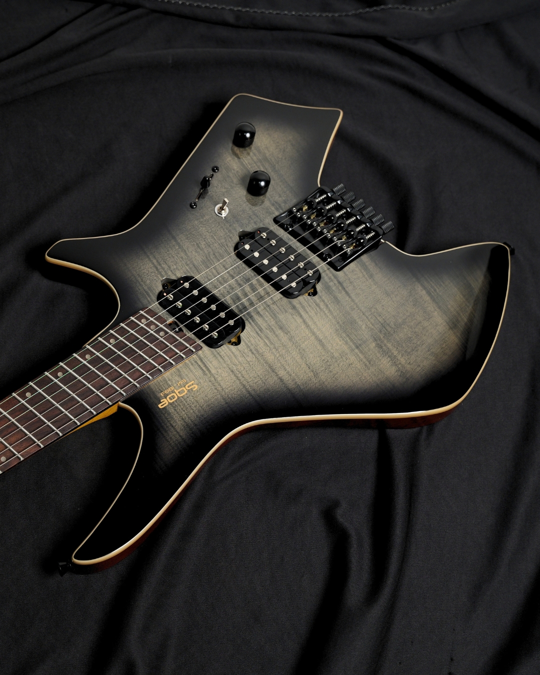 SQOE SEWT998 Headless Electric Guitar - Twilight Black