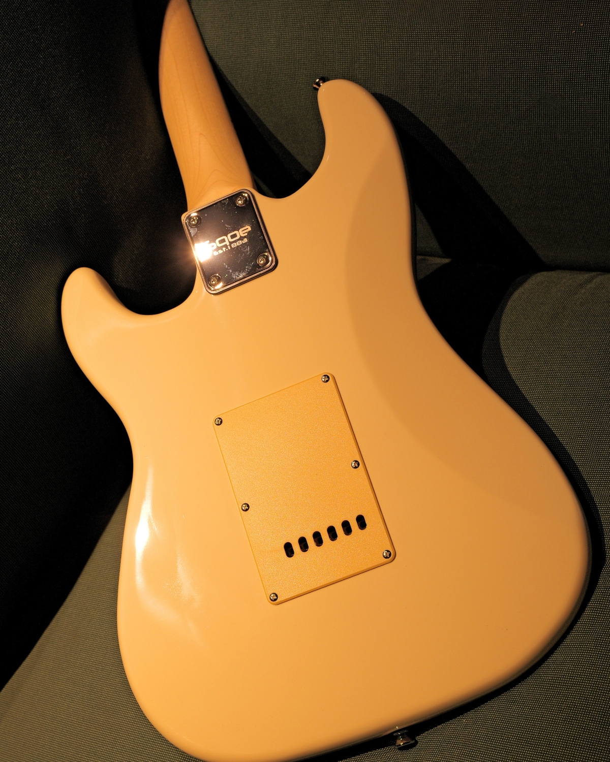 SQOE SEST250 Olympic White HSS Electric Guitar - back of body lifestyle shot