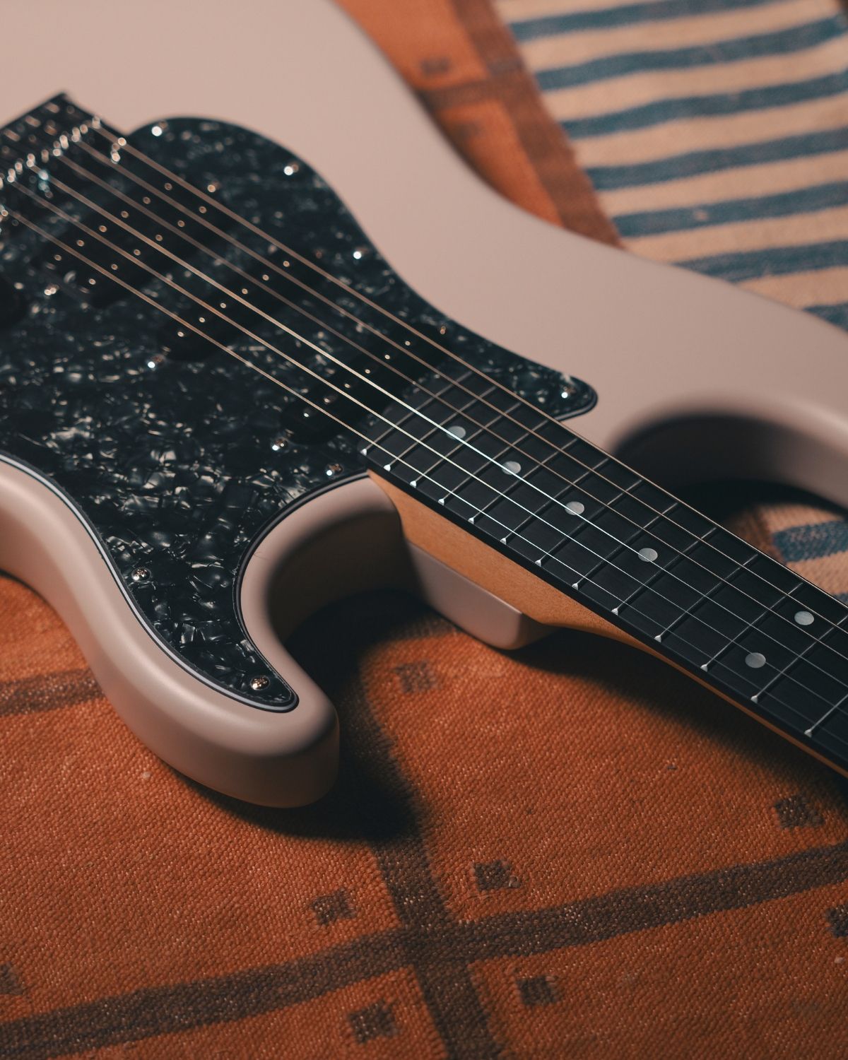 Strydom Smart Guitar AU01 - Desert Bloom