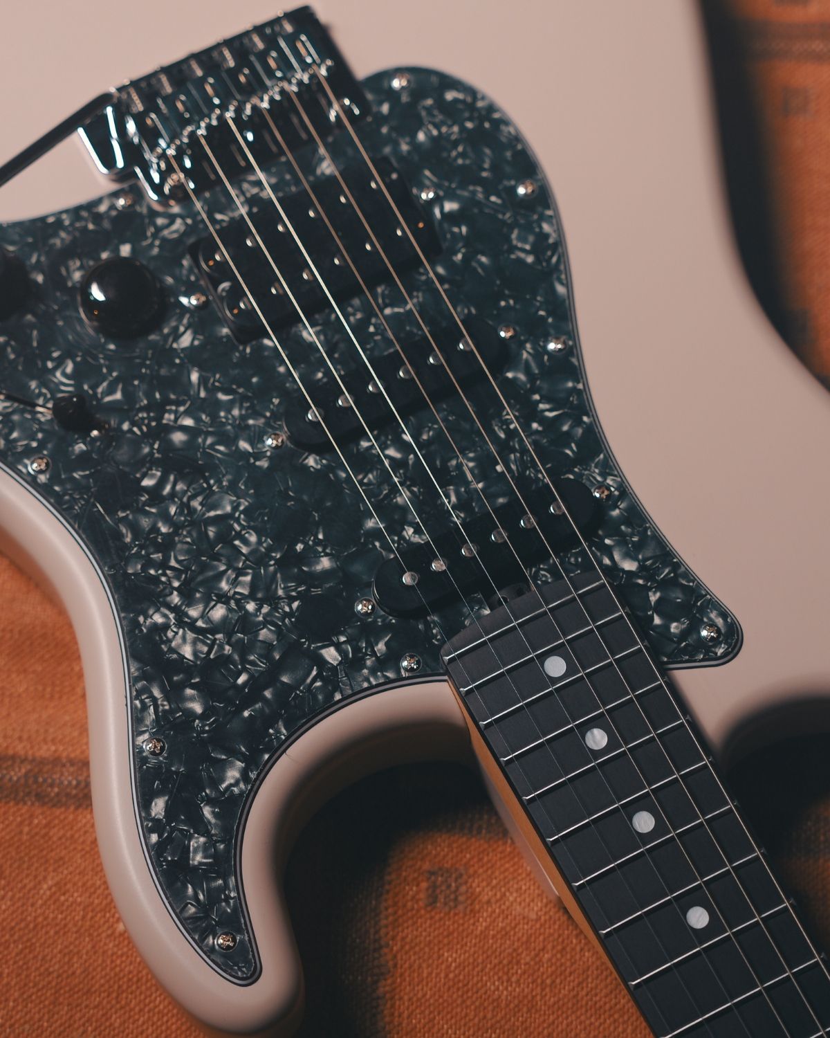 Strydom Smart Guitar AU01 - Desert Bloom