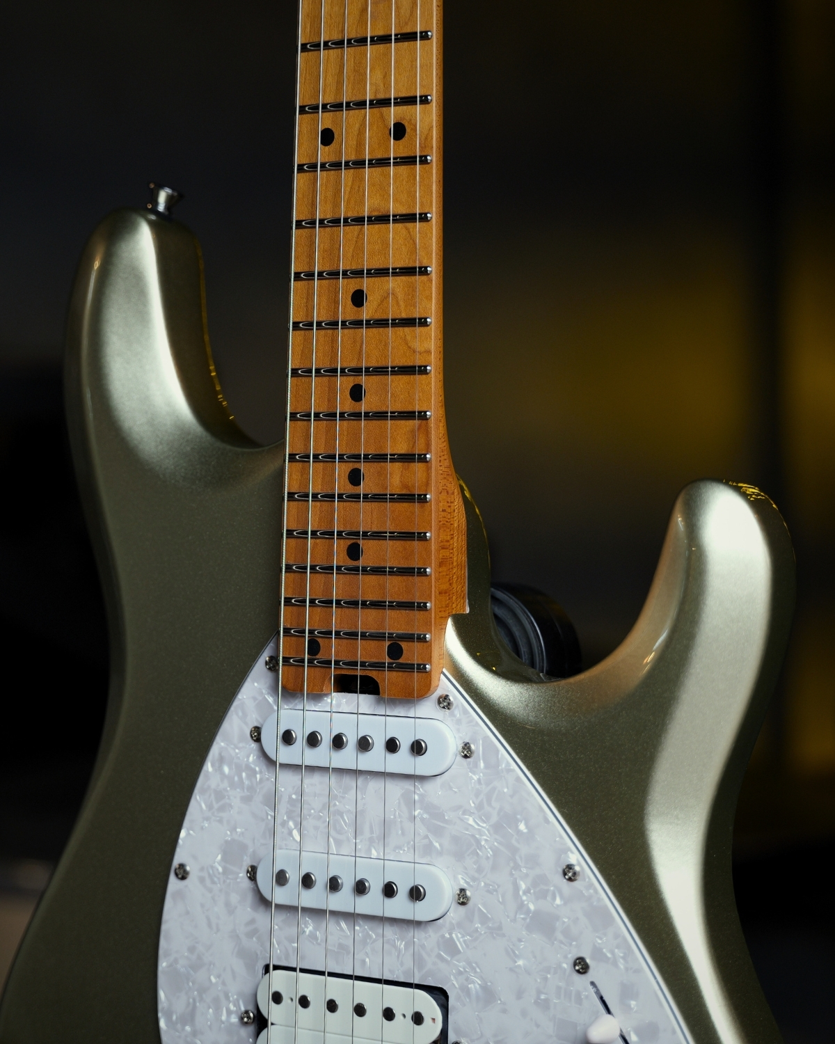 SQOE SEMS200 CA Sparkling champagne HSS Alnico 5 Electric Guitar