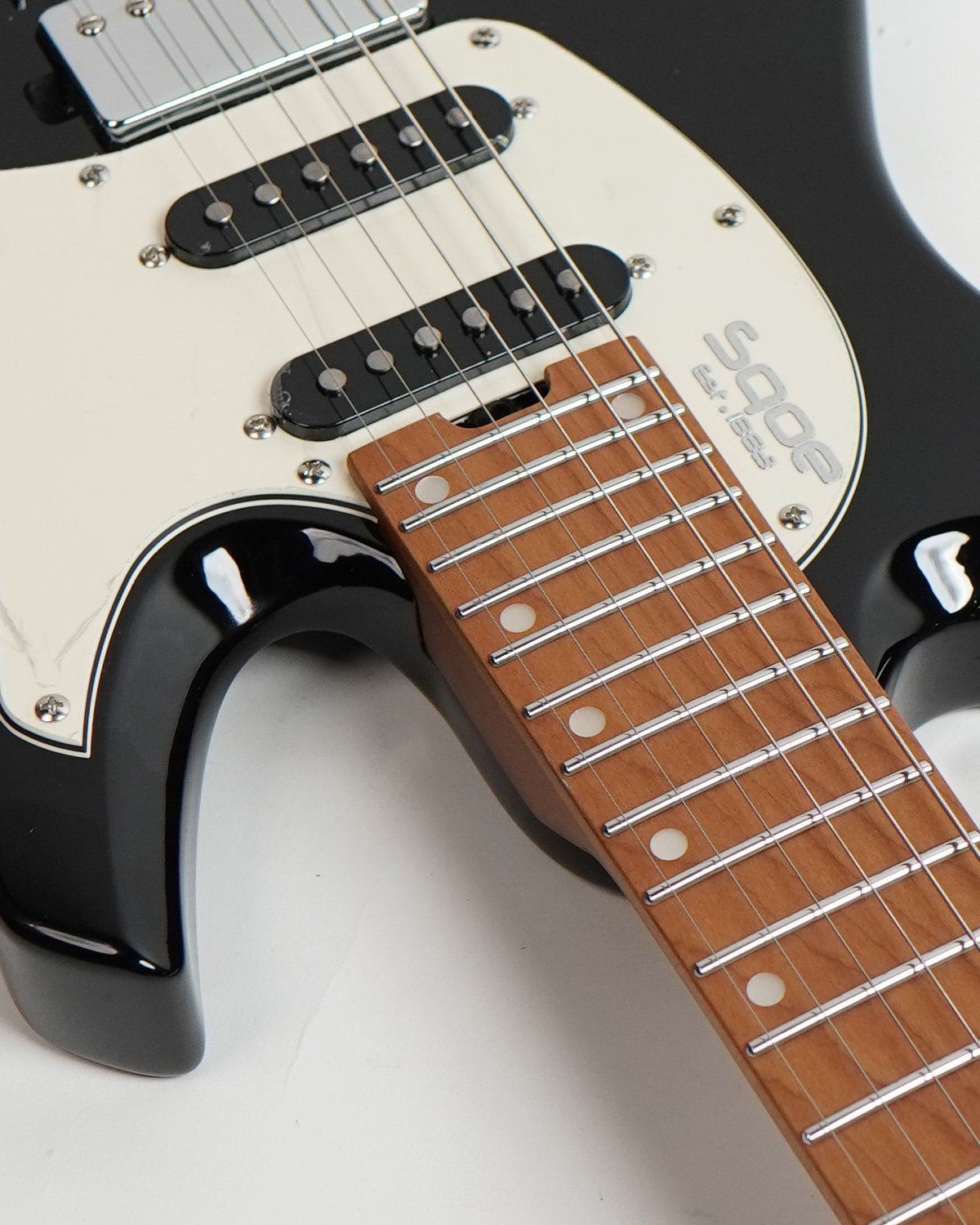 SQOE Headless Electric guitar SEWT700 - Black warrior HSS