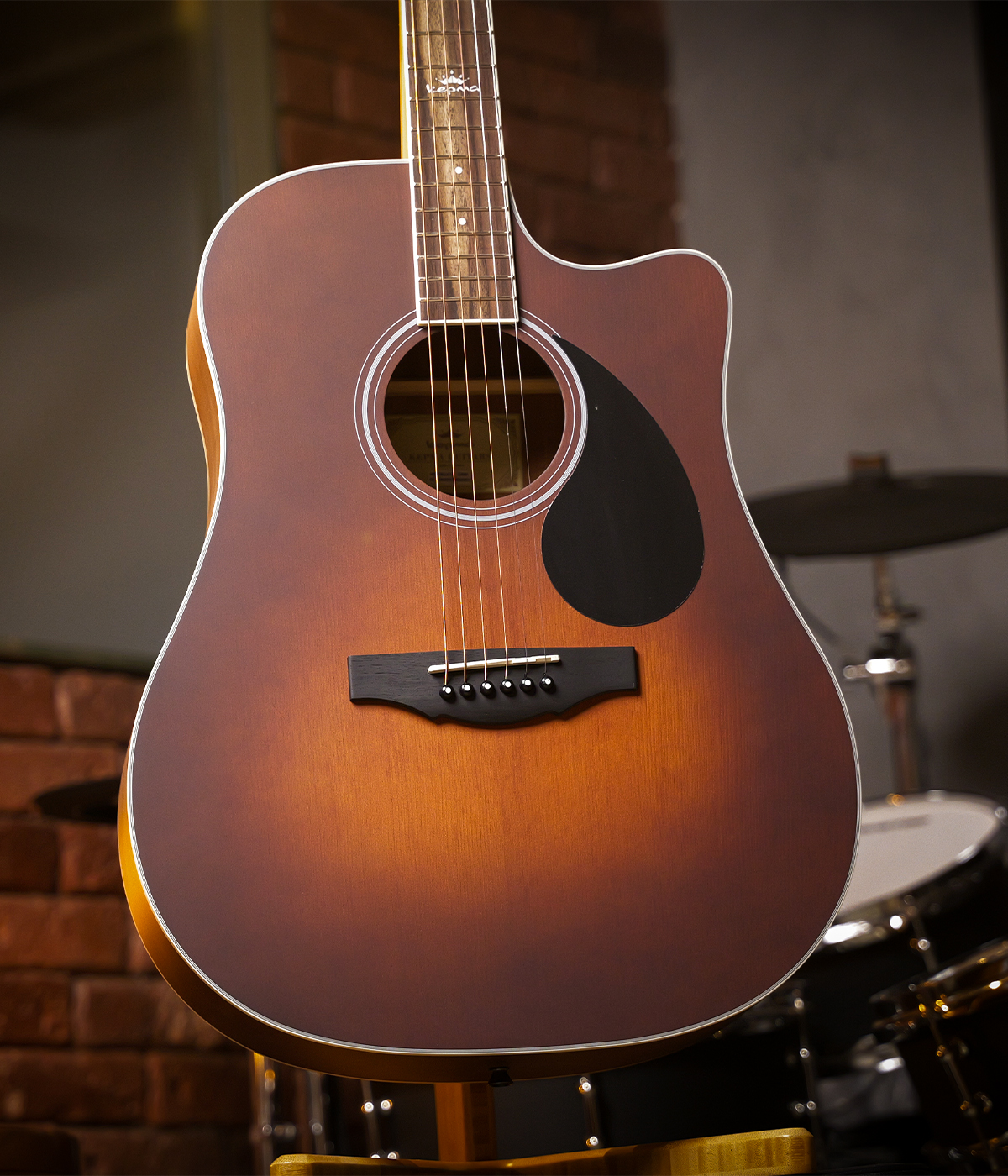 Kepma D1C Acoustic Guitar Crimson satin