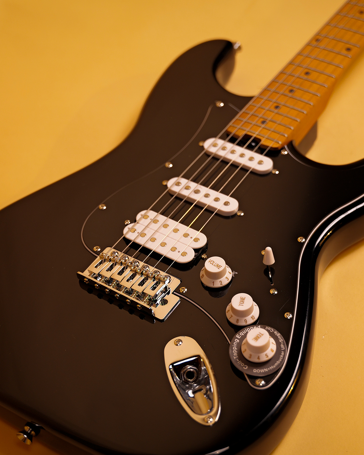 Strydom ST30M Tuxedo Black HSS Push-Pull Coil Split