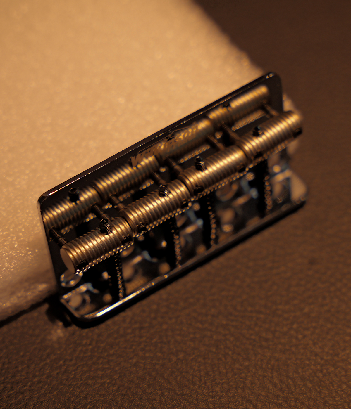 Wilkinson WOB41T-CR Bass Bridge Chrome 4-Saddle