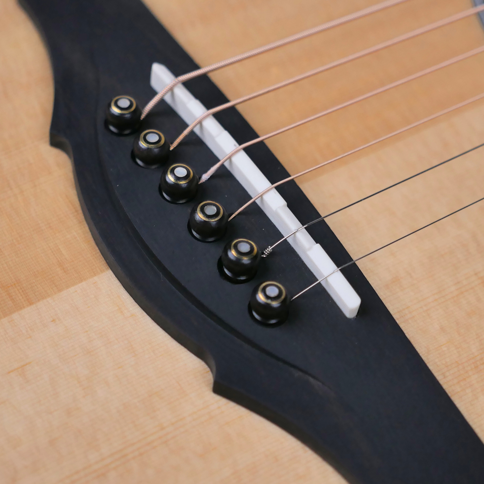 Kepma G1ED Solid top Semi- Acoustic Guitar with fishman power tap infinity Eq