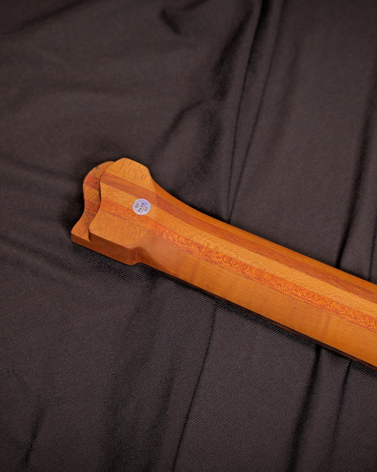 Strydom THH30 Headless 6-String  The Headless Horseman  Ghost Grain