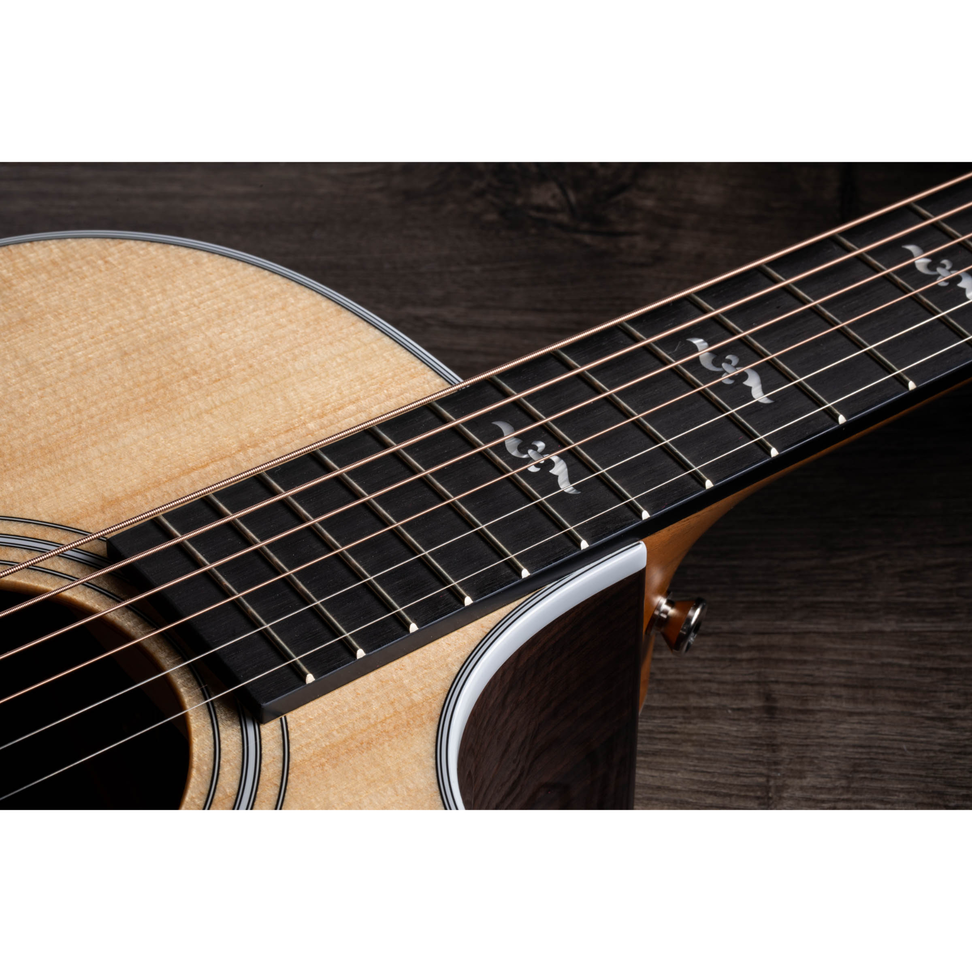 Taylor 412ce-R V-Class Acoustic-electric Guitar - Natural