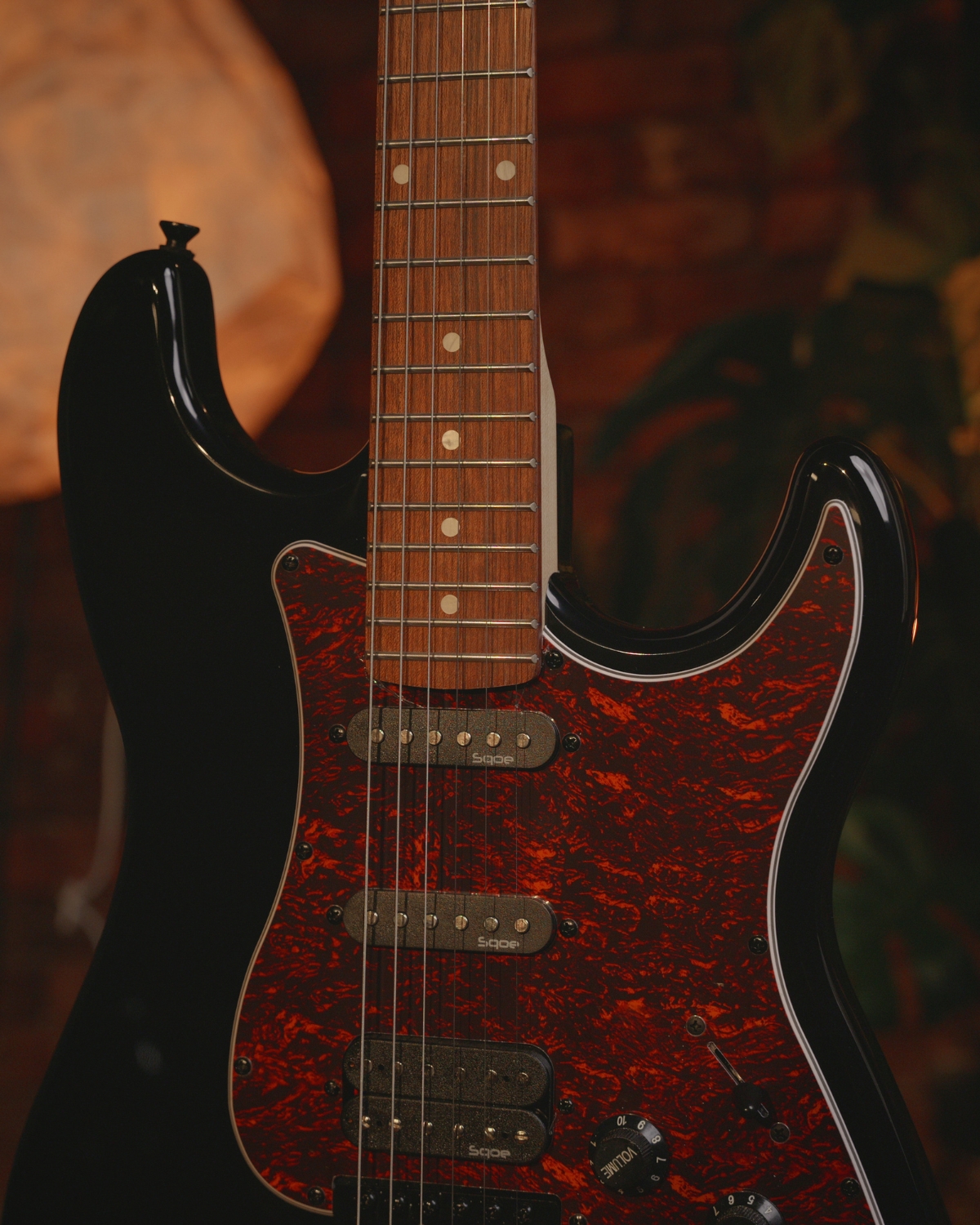 SQOE SEST230 Black Hss Electric guitar