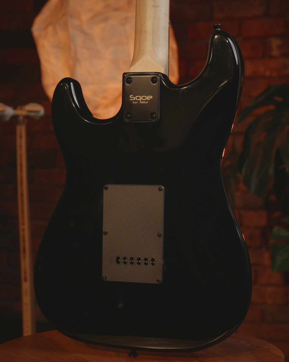 SQOE SEST230 Black Hss Electric guitar