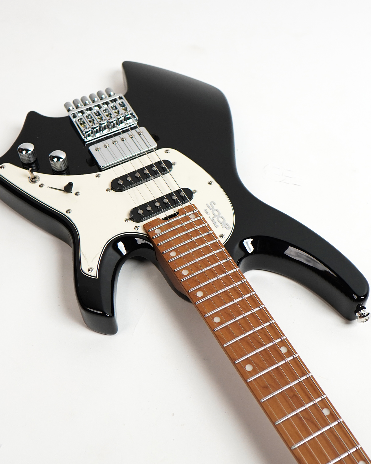 SQOE Headless Electric guitar SEWT700 - Black warrior HSS