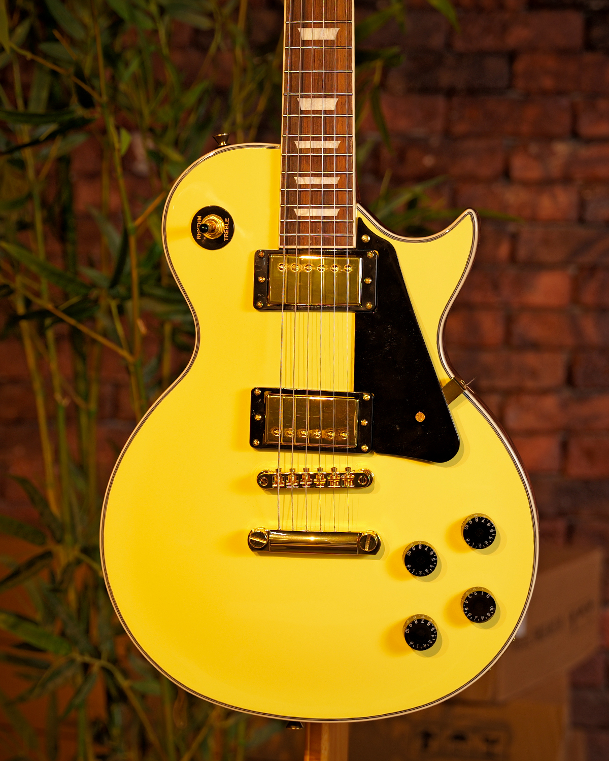 Strydom Fatboy FB30 Vintage cream Les Paul Style Alnico V