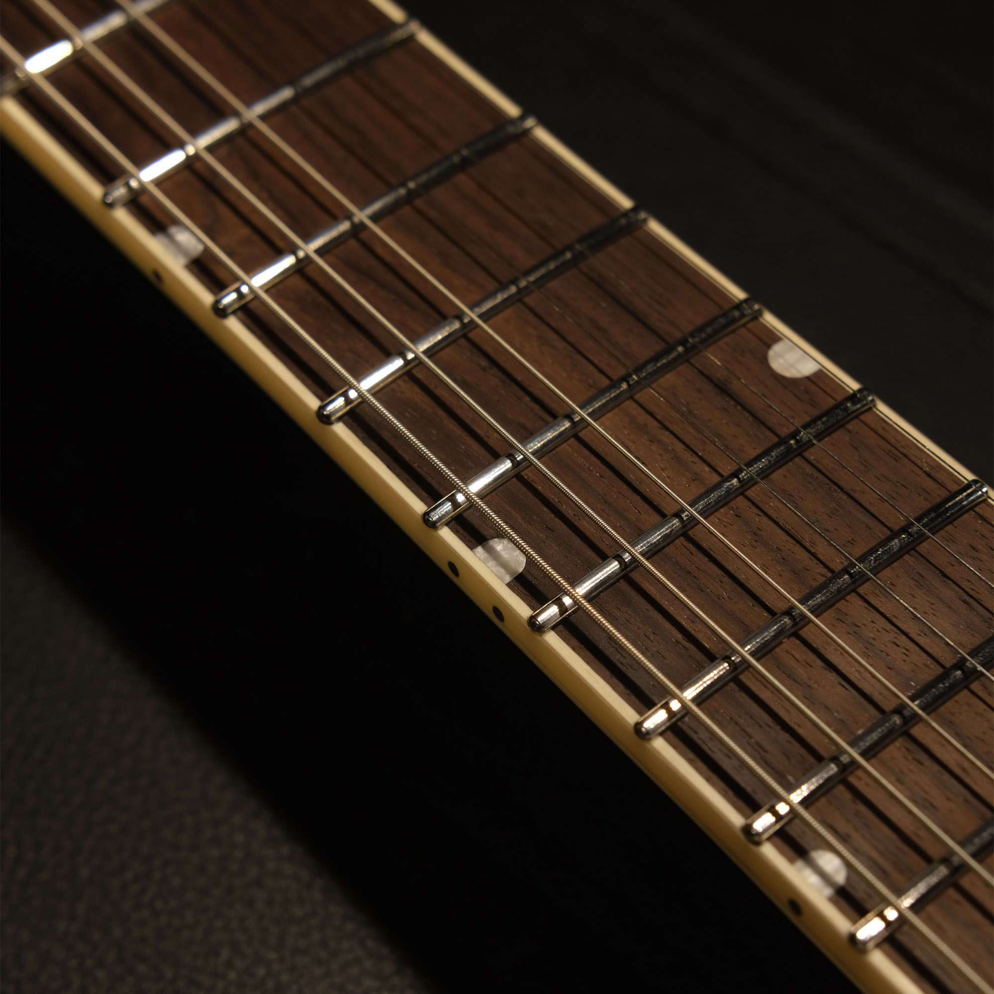 SQOE SE200 OLYMPIC WHITE Electric Guitar Wilkinson Tremolo Mirror Gloss Finish