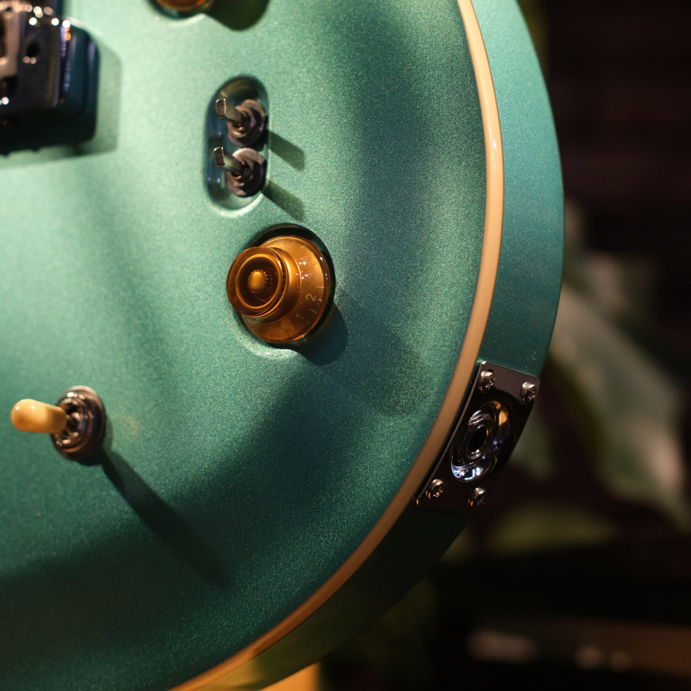 Image of SQOE SEPRS200 PRS SHIMMER MINT GREEN Electric Guitar – Wilkinson Tremolo, Mirror Gloss Finish