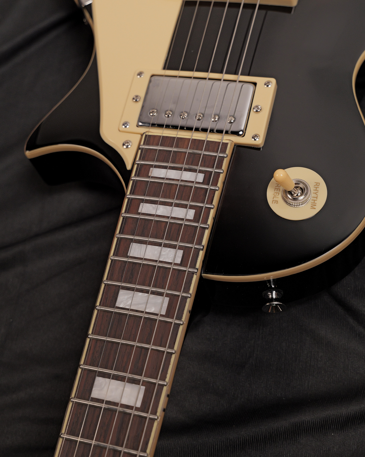 SQOE SELP220 TIGER TRANS BLACK