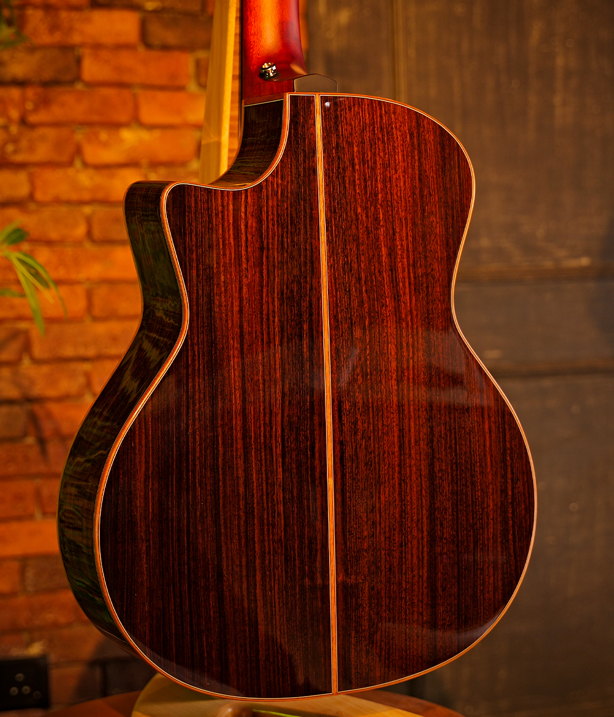 Hex GA750CEG -QUEEN SERIES WITH LR BAGGS ELEMENT BRONZE EQ - ALL SOLID