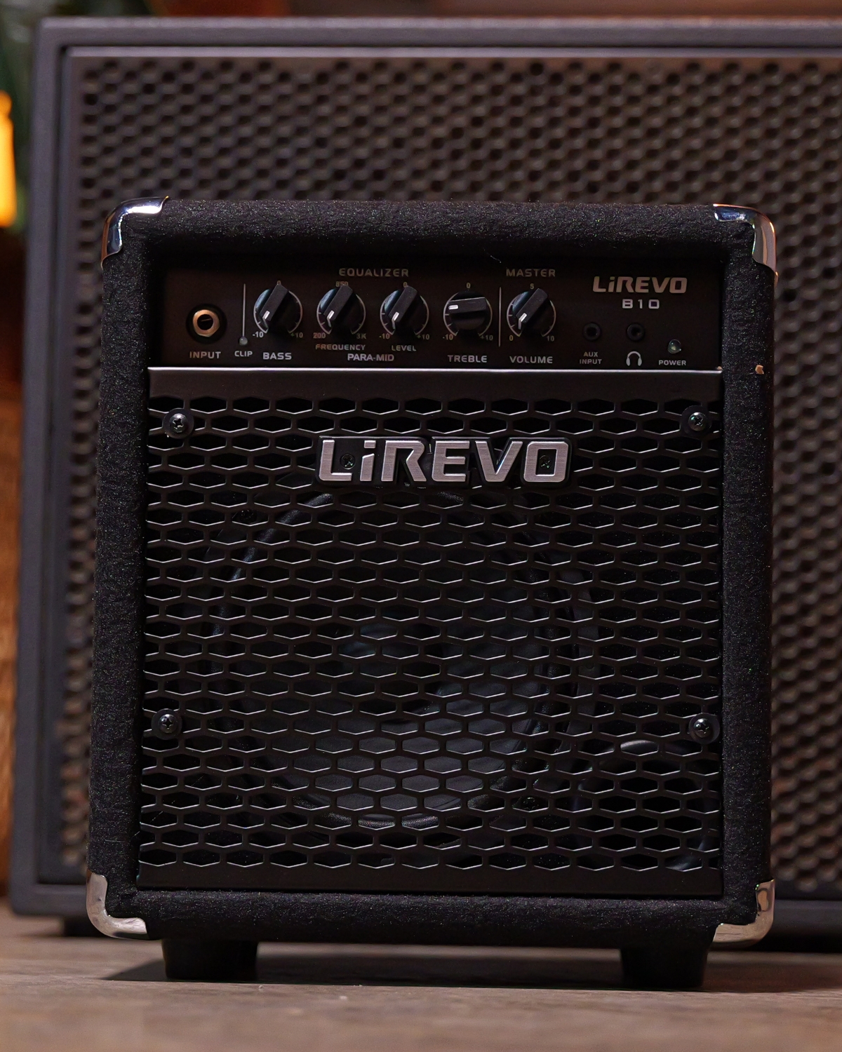 Lirevo B10 10W Bass Guitar Amplifier India