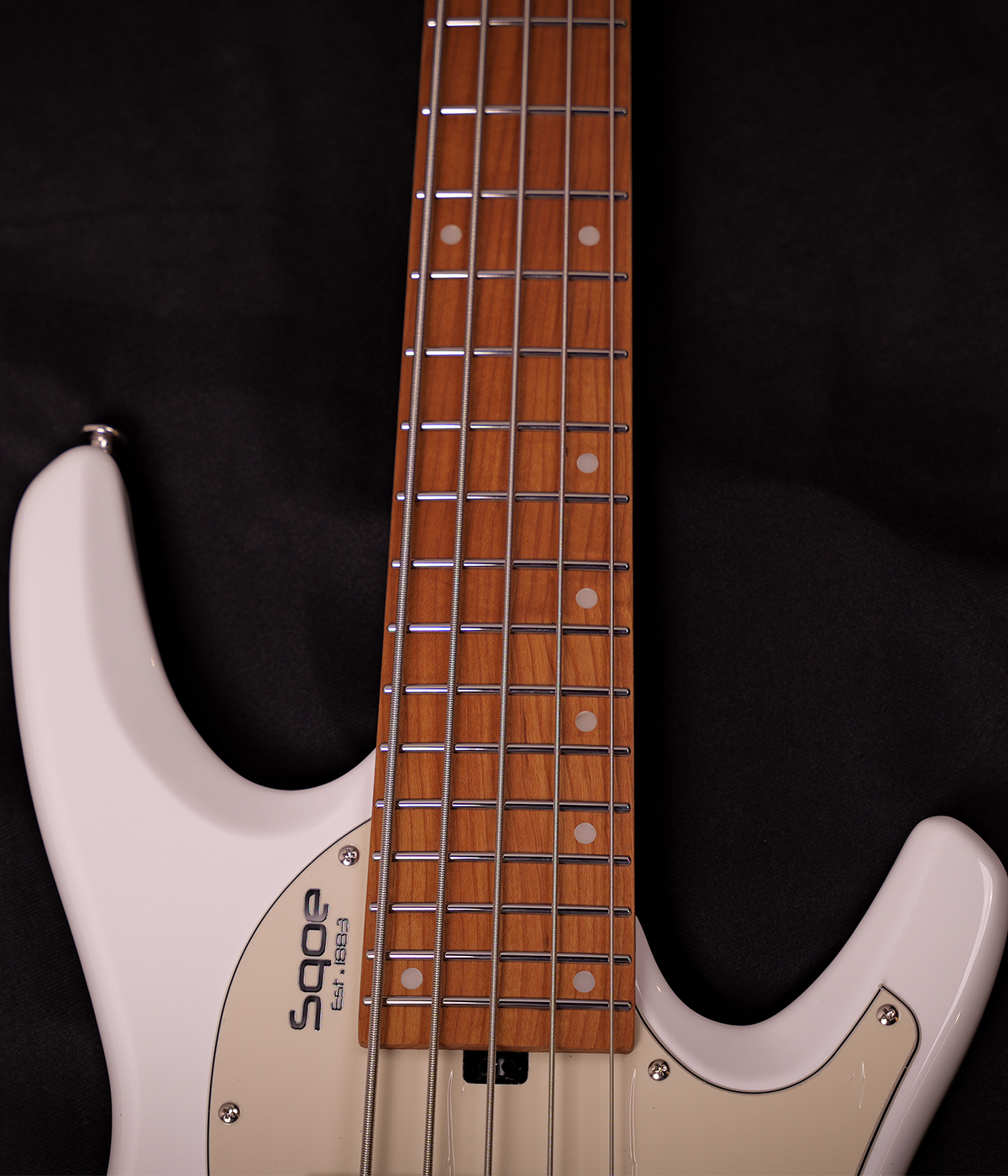 SQOE SBWT750 Pearl White 5-String Headless Bass